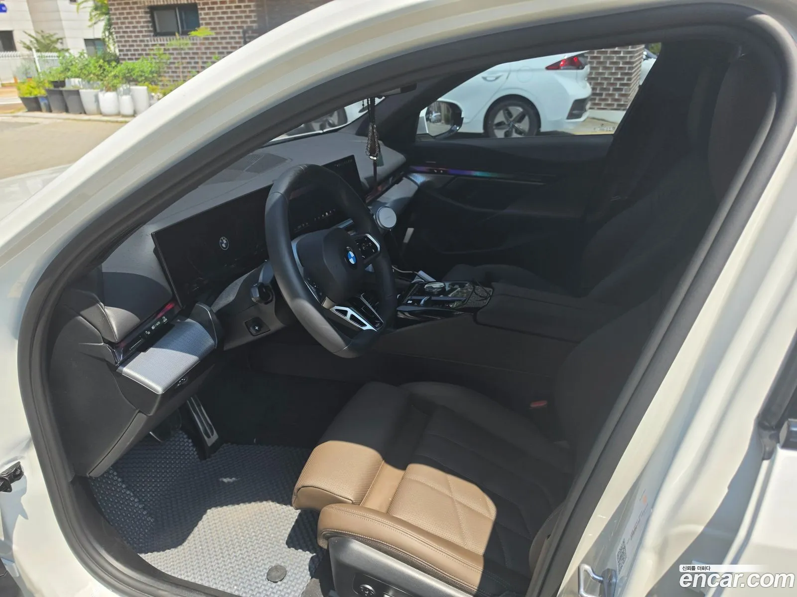 BMW 5 Series 2025 — 5