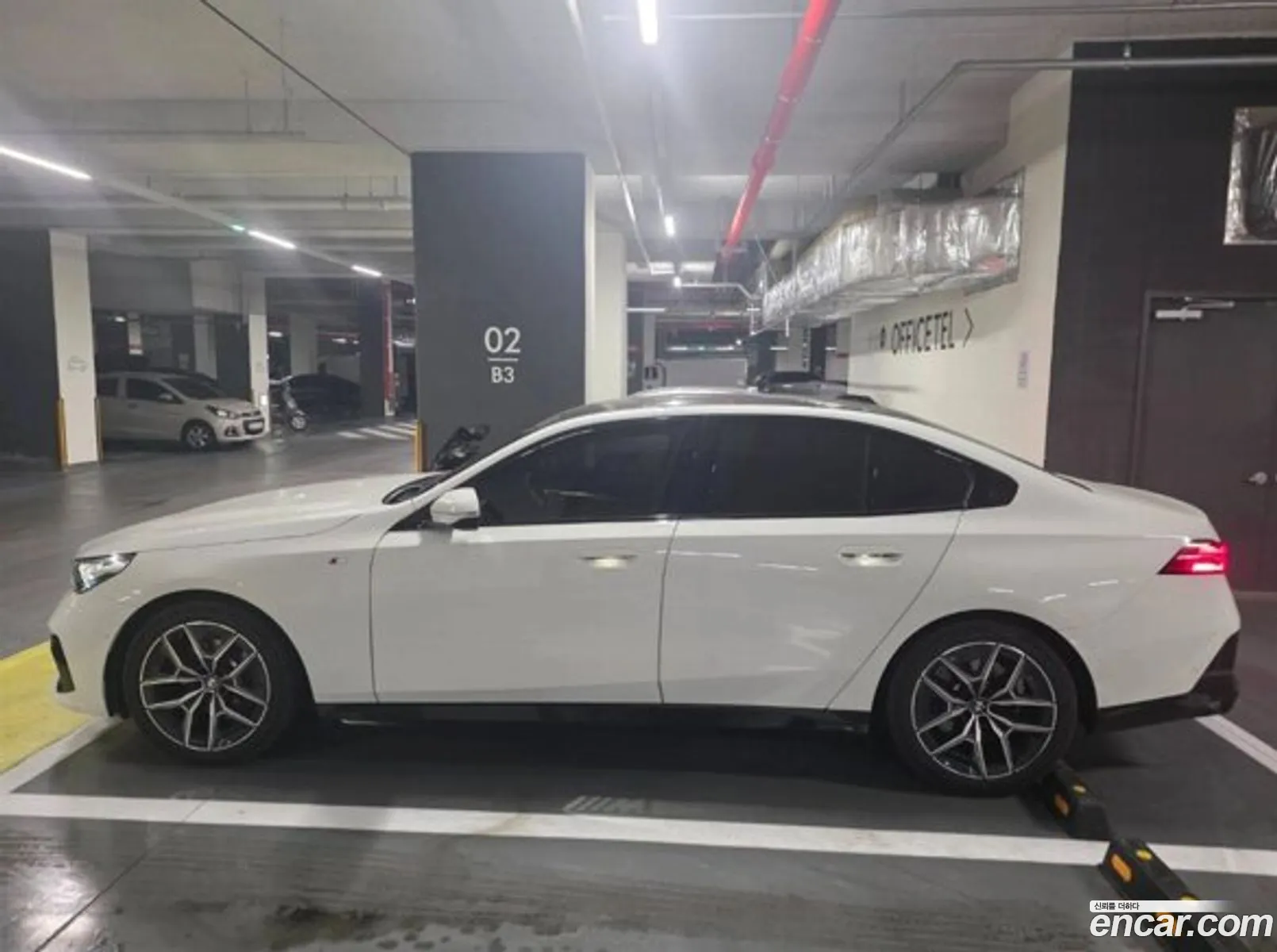 BMW 5 Series 2025 — 3