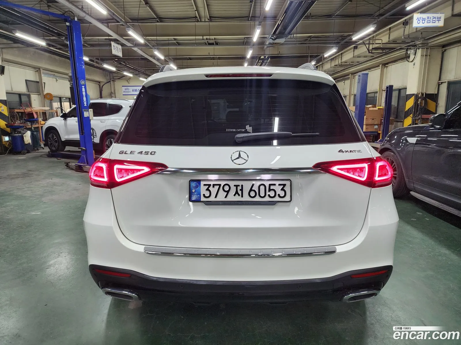 Mercedes-Benz GLE-Class W167 2022 — 10
