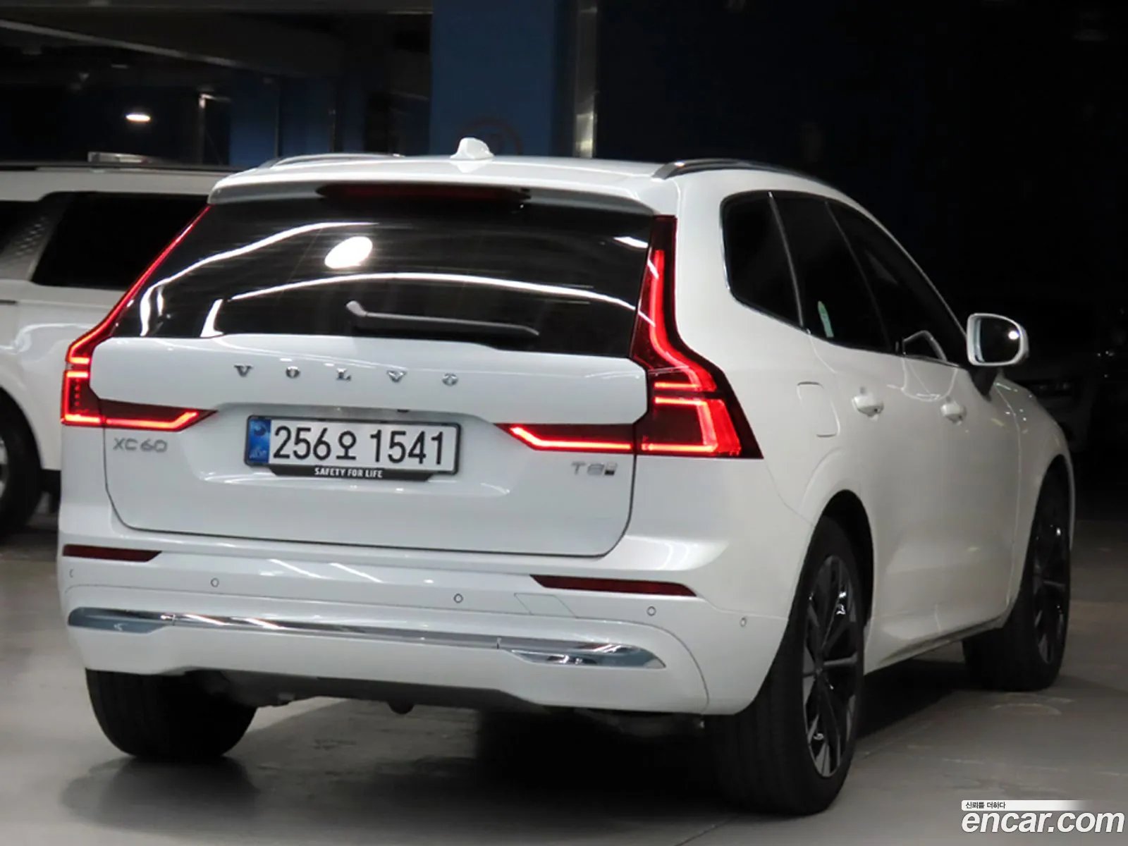 Volvo XC60 2025 — 12