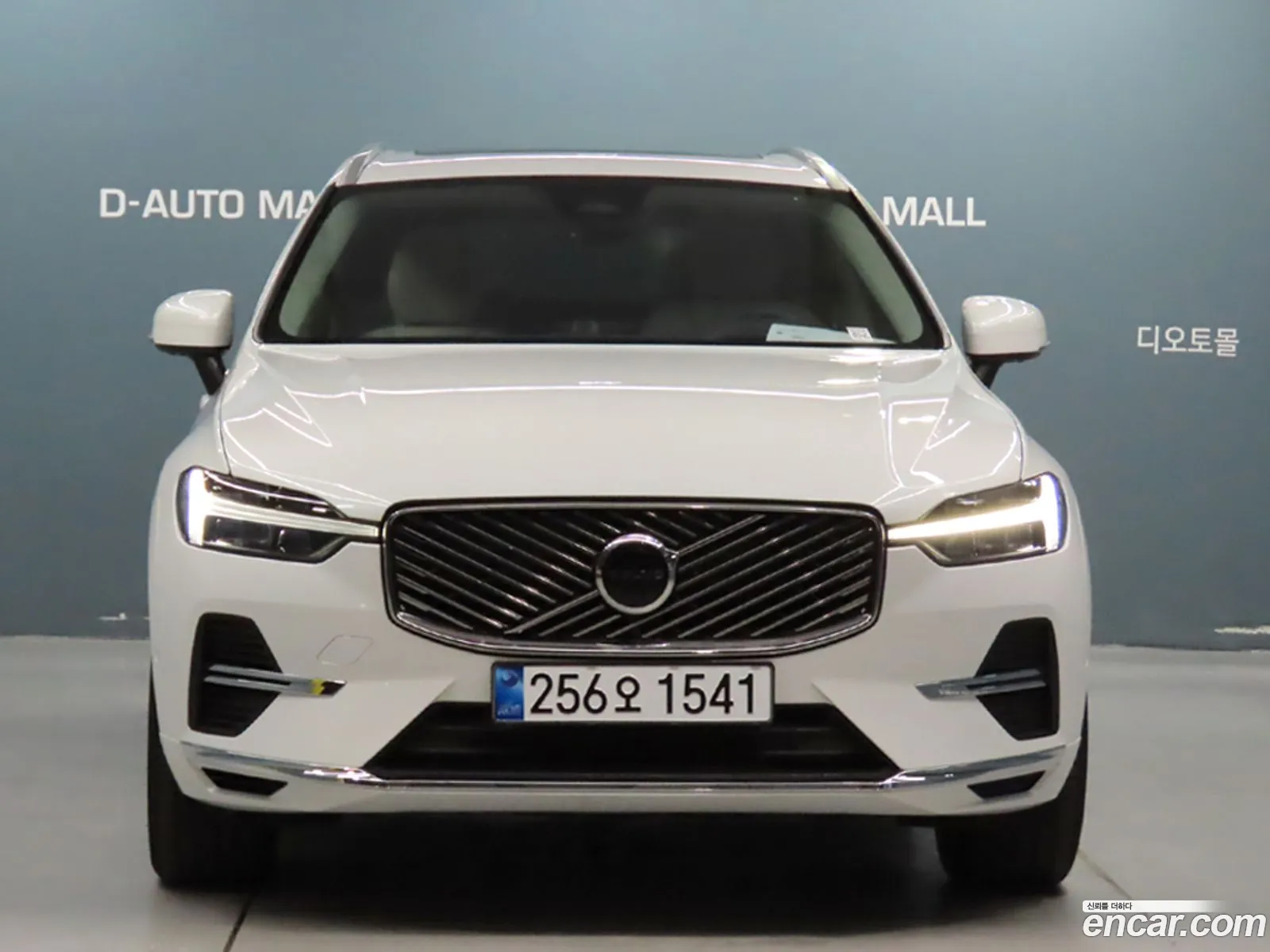 Volvo XC60 2025 — 17