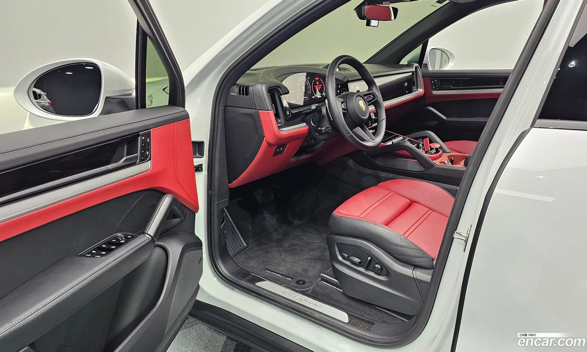 Porsche Cayenne 2025 WP1AA29Y0SDA07305 — 38