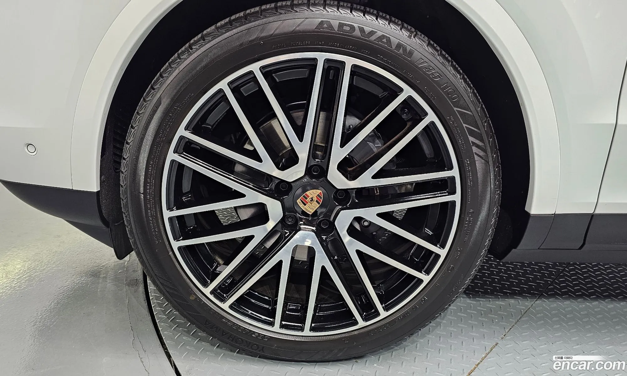 Porsche Cayenne 2025 WP1AA29Y0SDA07305 — 22
