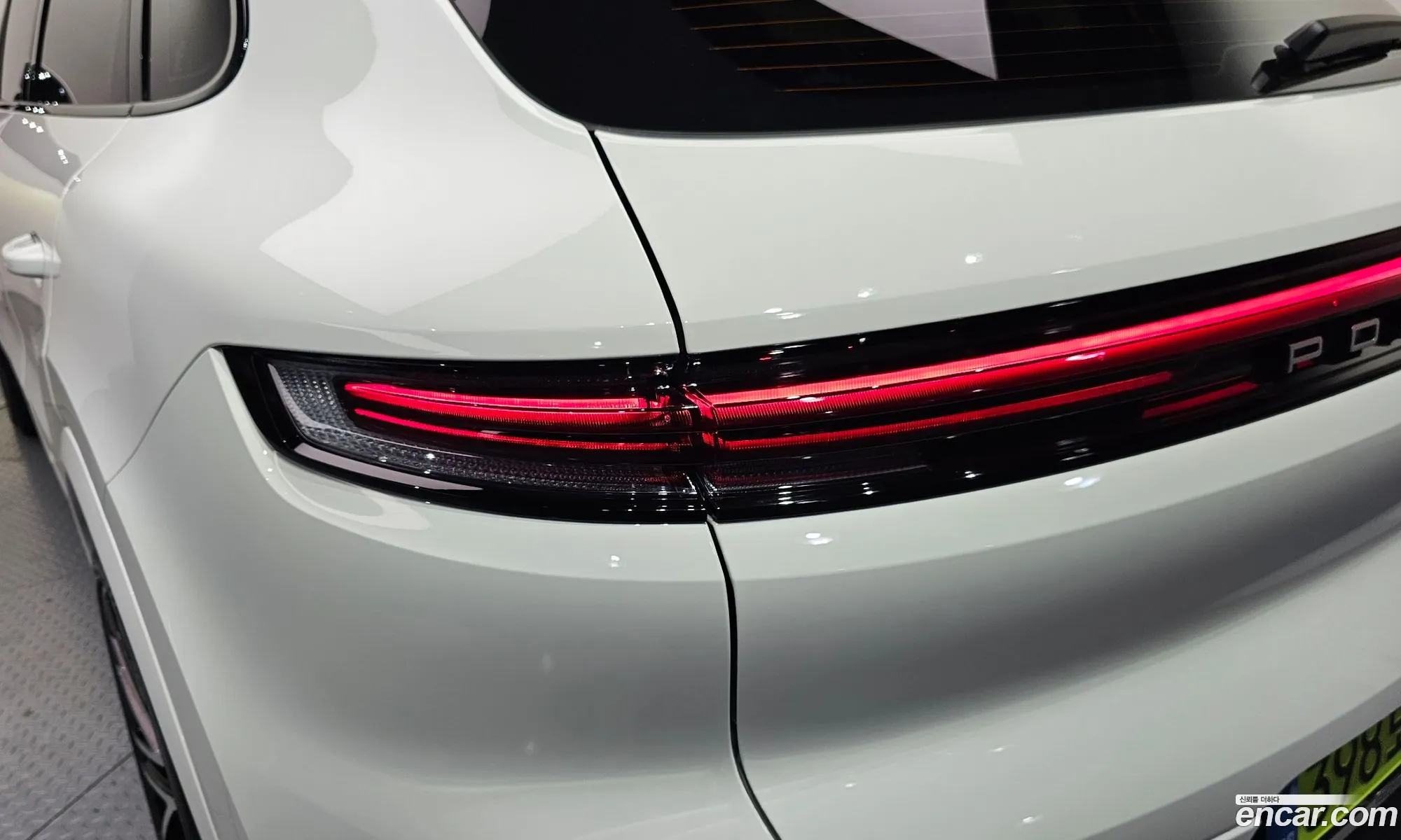 Porsche Cayenne 2025 WP1AA29Y0SDA07305 — 26