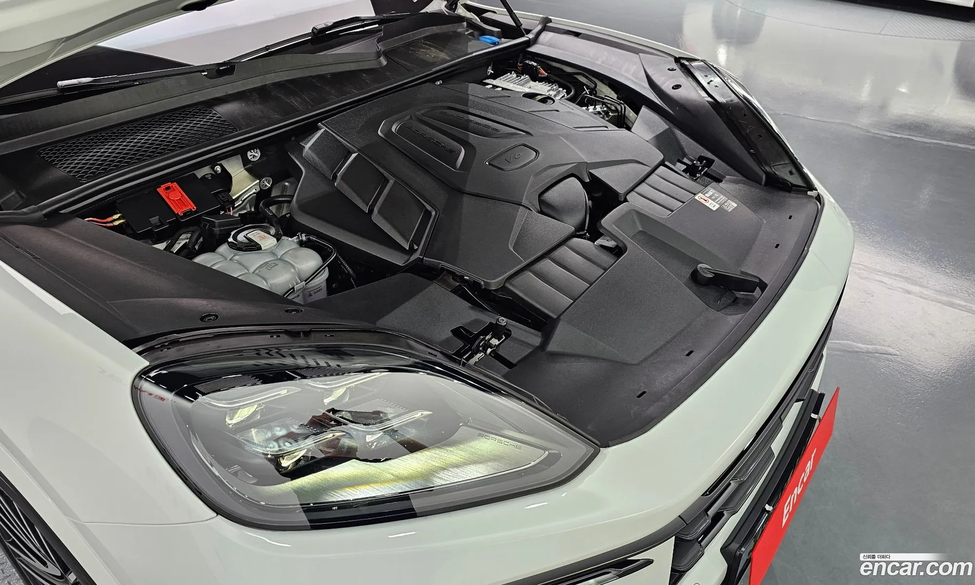 Porsche Cayenne 2025 WP1AA29Y0SDA07305 — 27