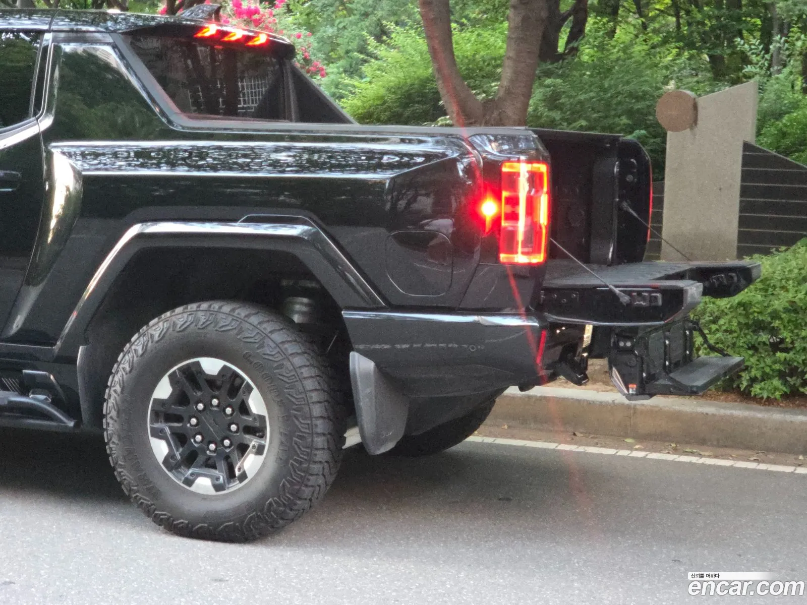 GMC Hummer EV 2024 — 3