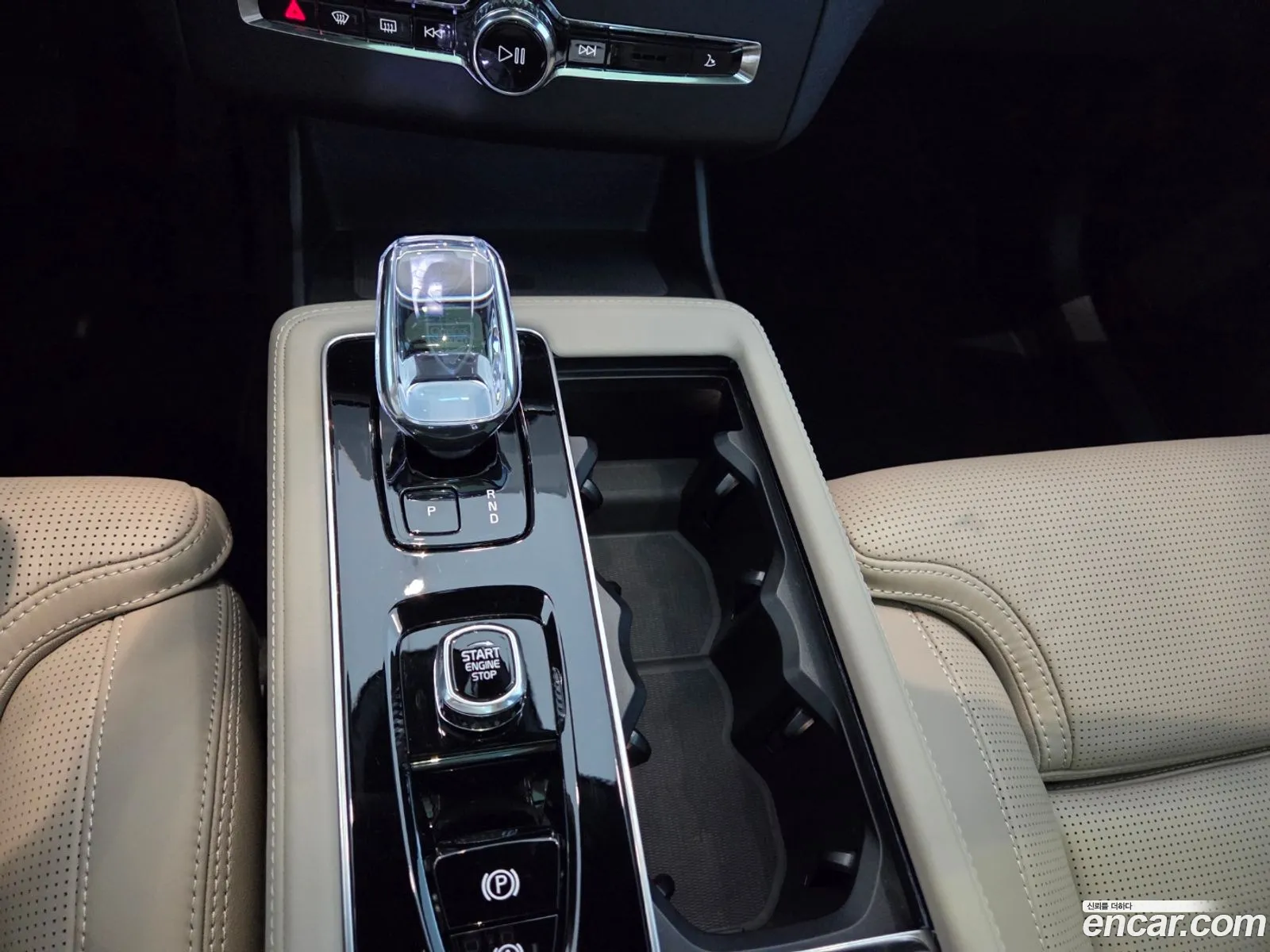 Volvo XC90 2025 — 16