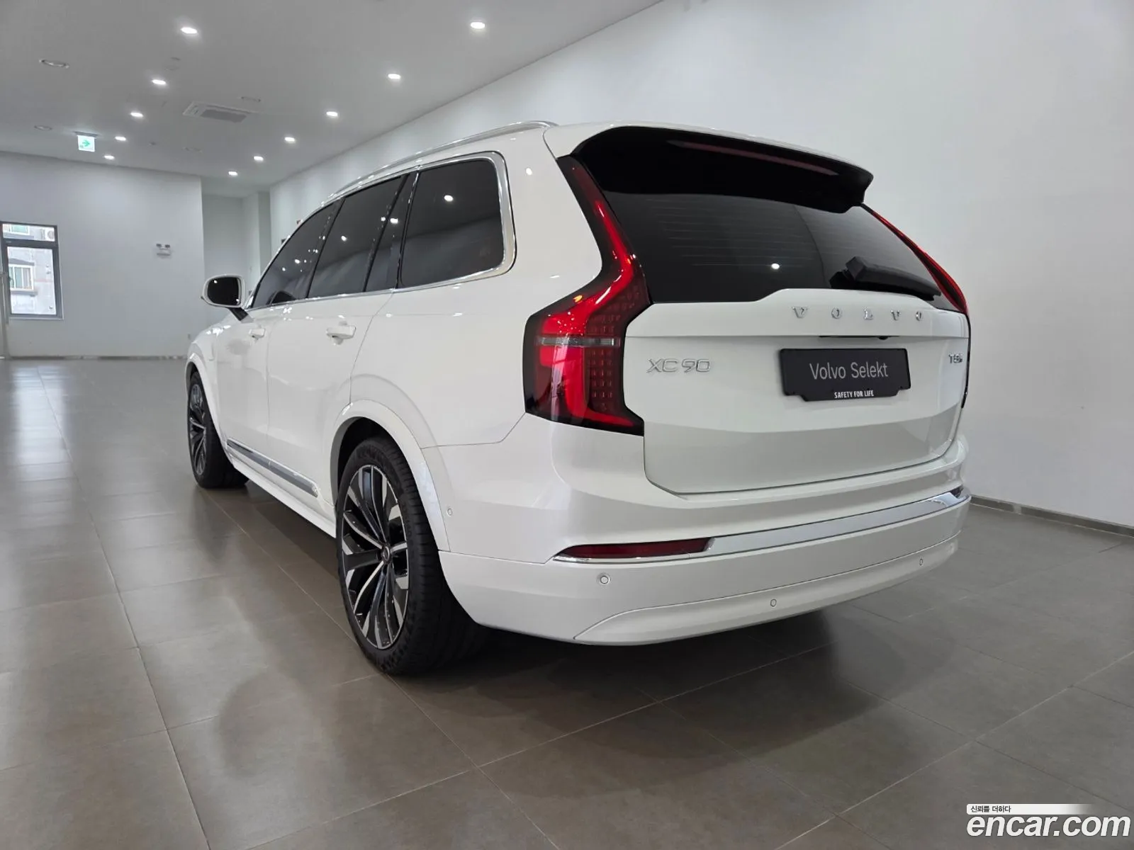 Volvo XC90 2025 — 3