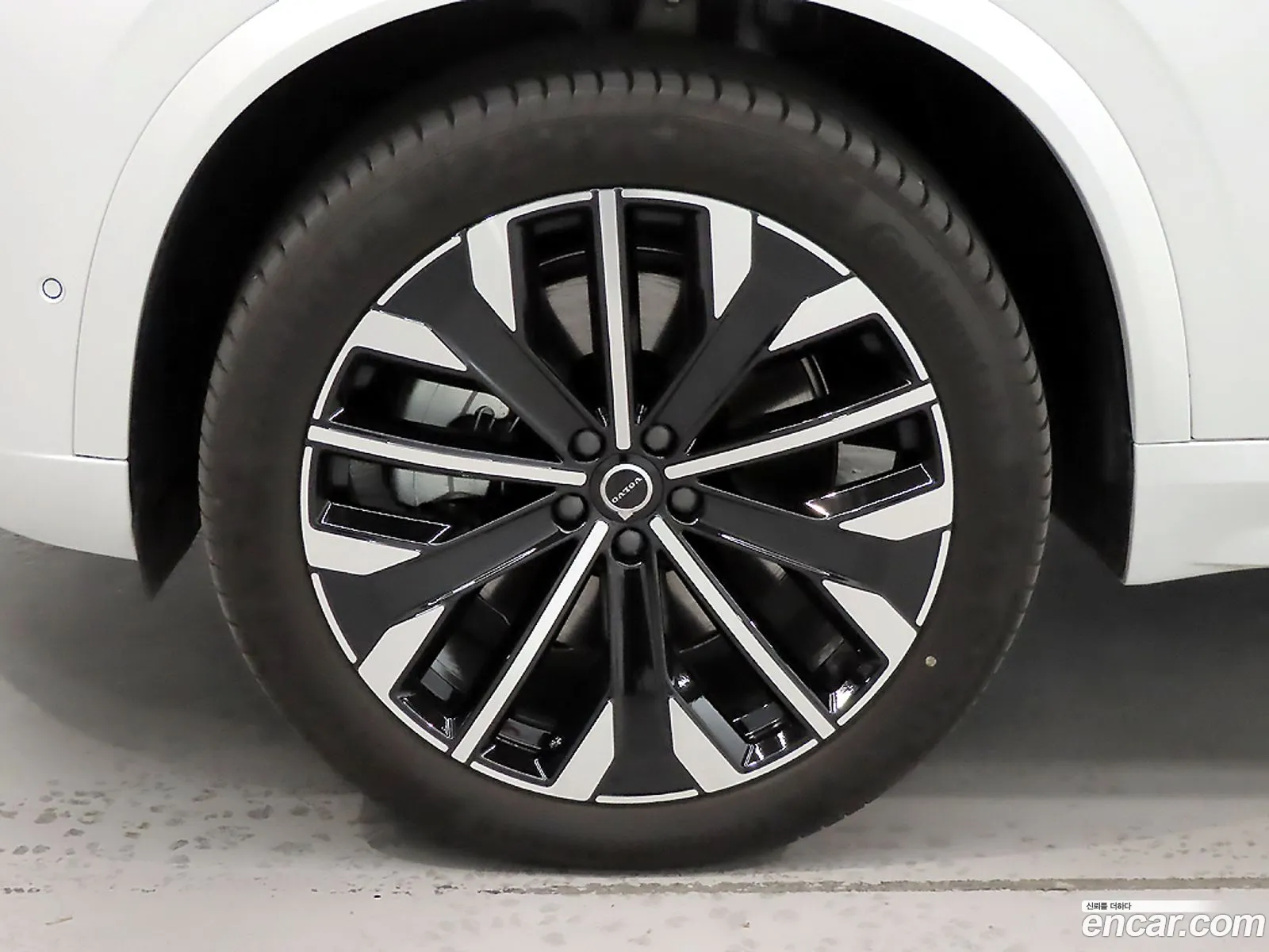 Volvo XC90 2025 — 10