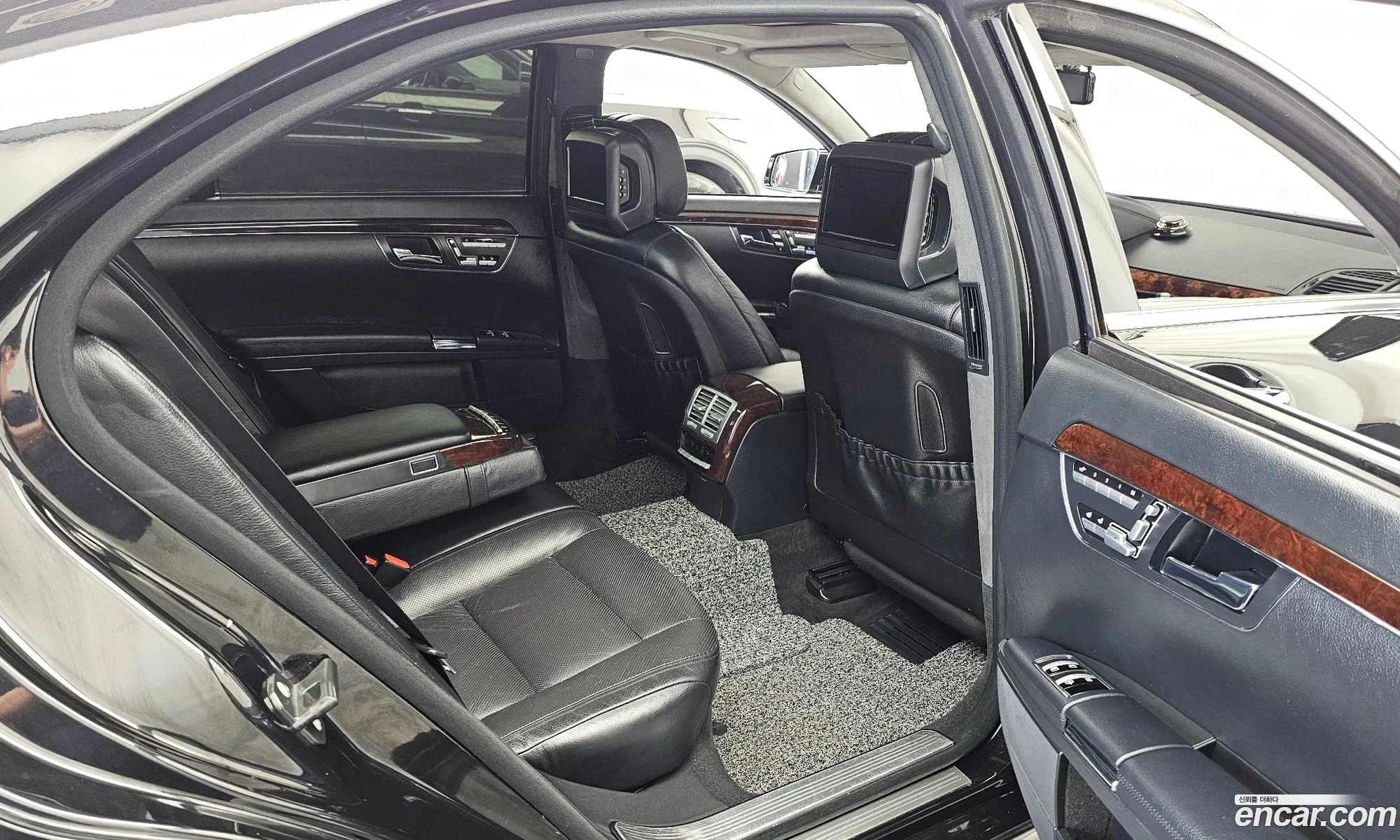 Mercedes-Benz S-Class W221 2012 — 12