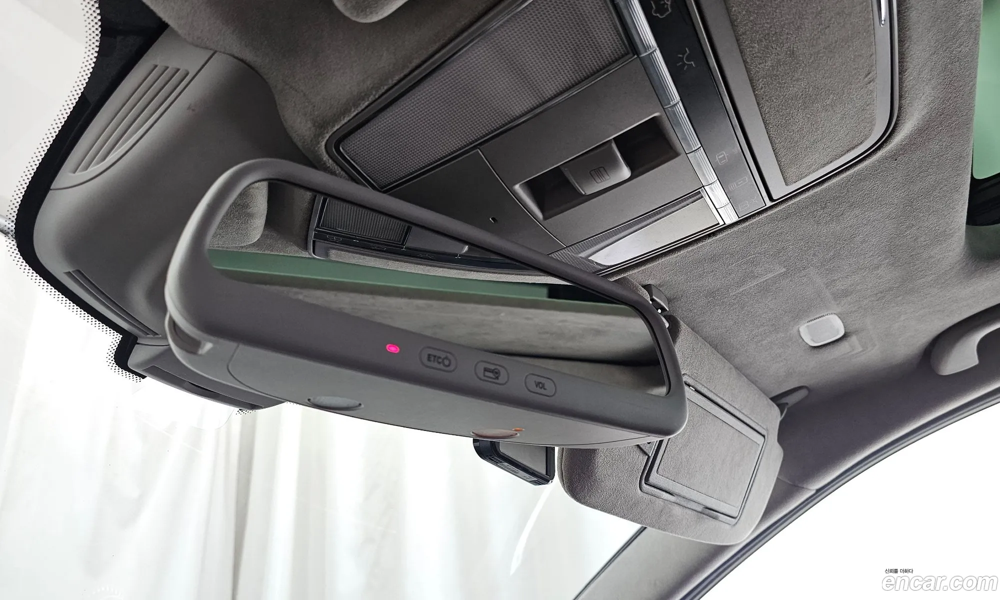 Mercedes-Benz S-Class W221 2012 — 17