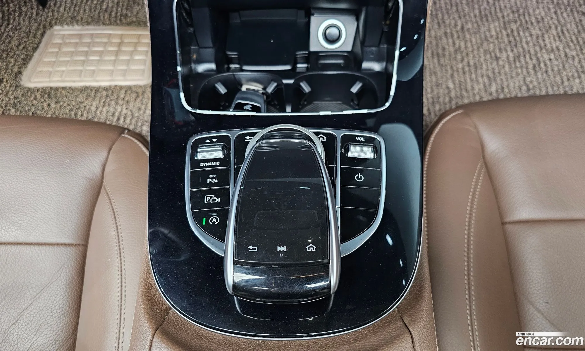 Mercedes-Benz E-Class W213 2018 WDDZF4CB7JA427557 — 15