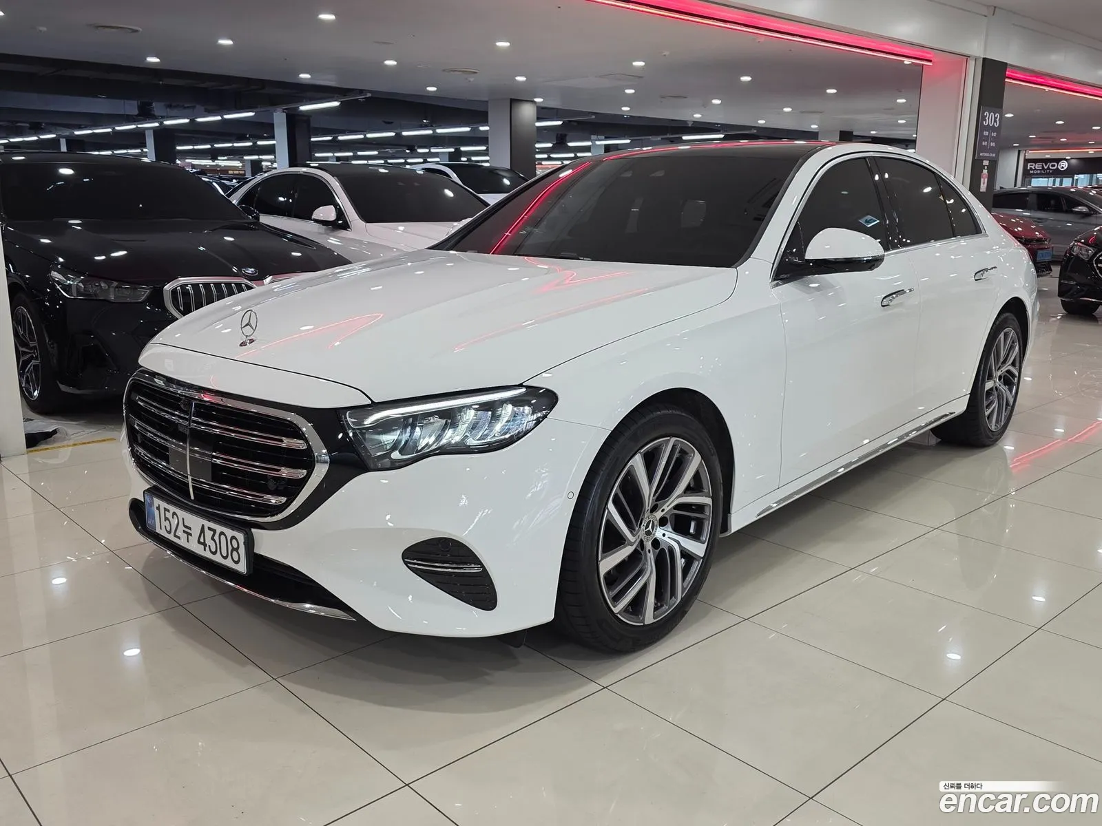 Mercedes-Benz E-Class W214 2025 — 16