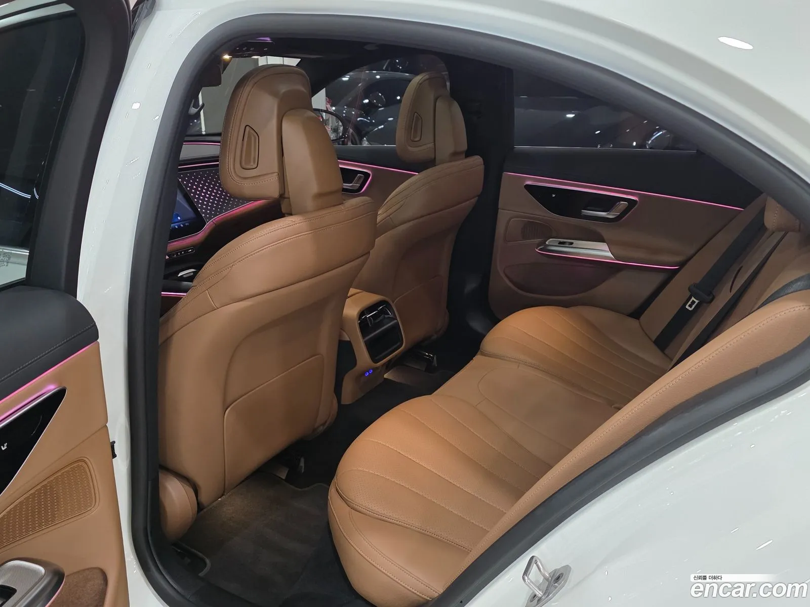 Mercedes-Benz E-Class W214 2025 — 8