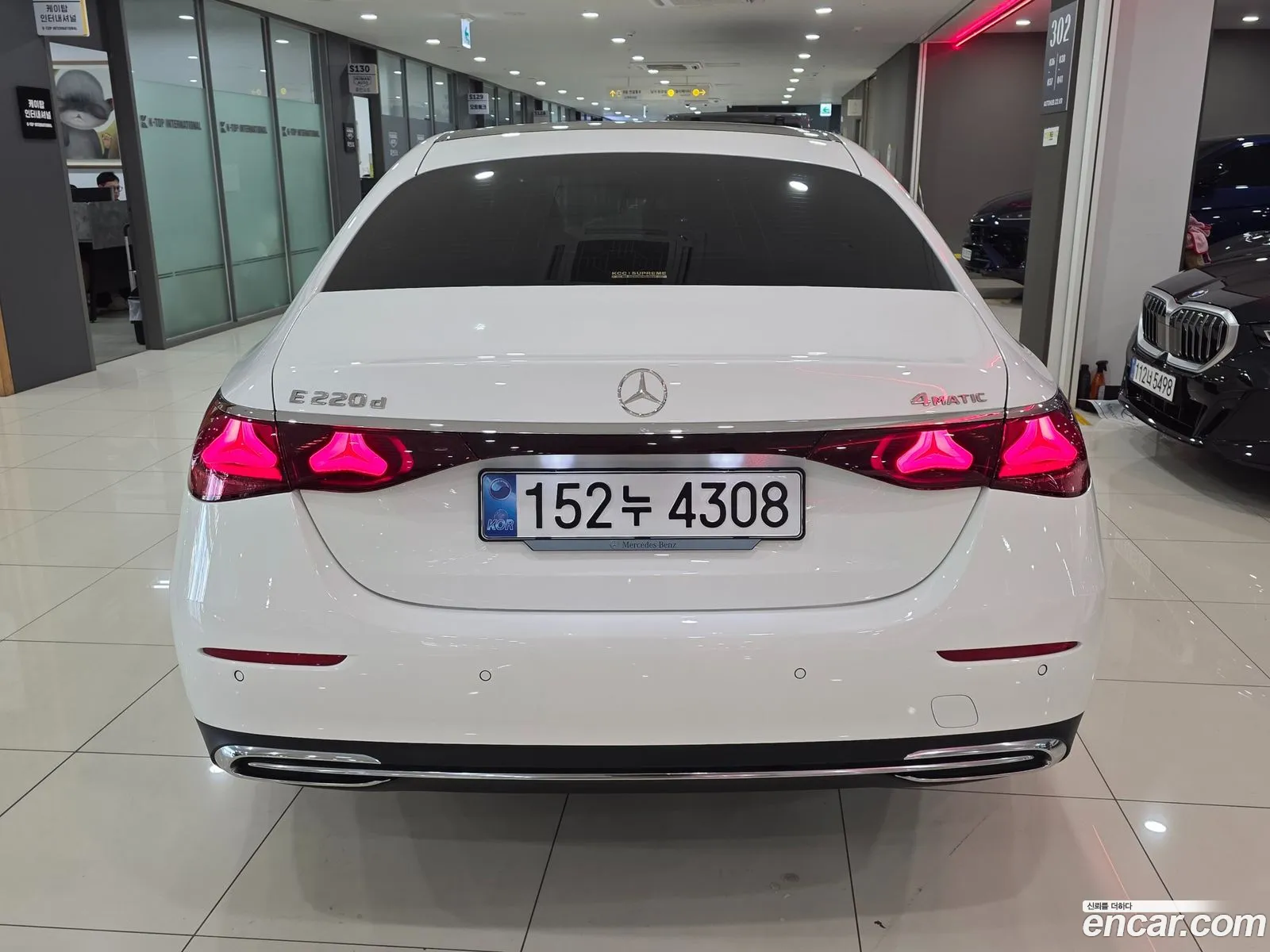 Mercedes-Benz E-Class W214 2025 — 12