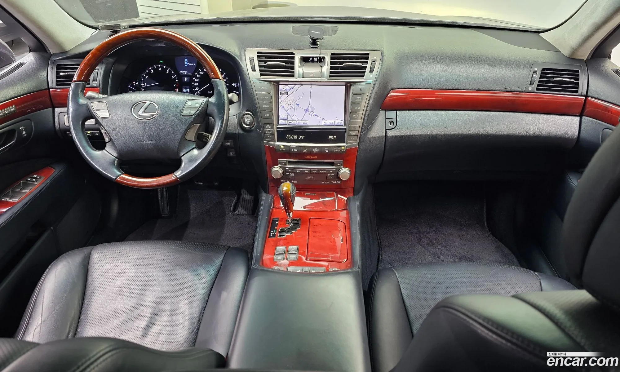 Lexus LS460L 2011 JTHGL1EF4B5042782 — 6