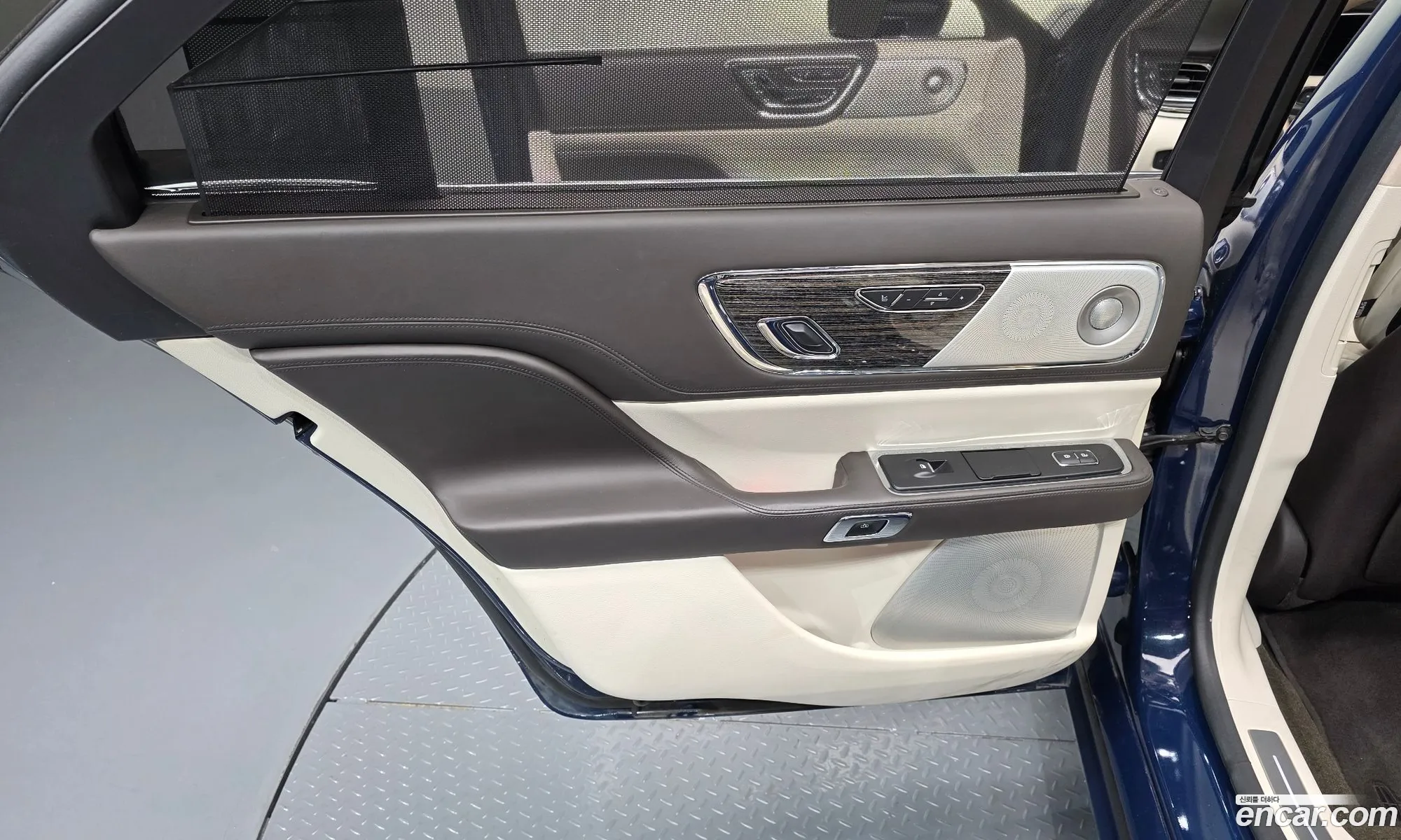 Lincoln Continental 10th Gen 2019 — 33