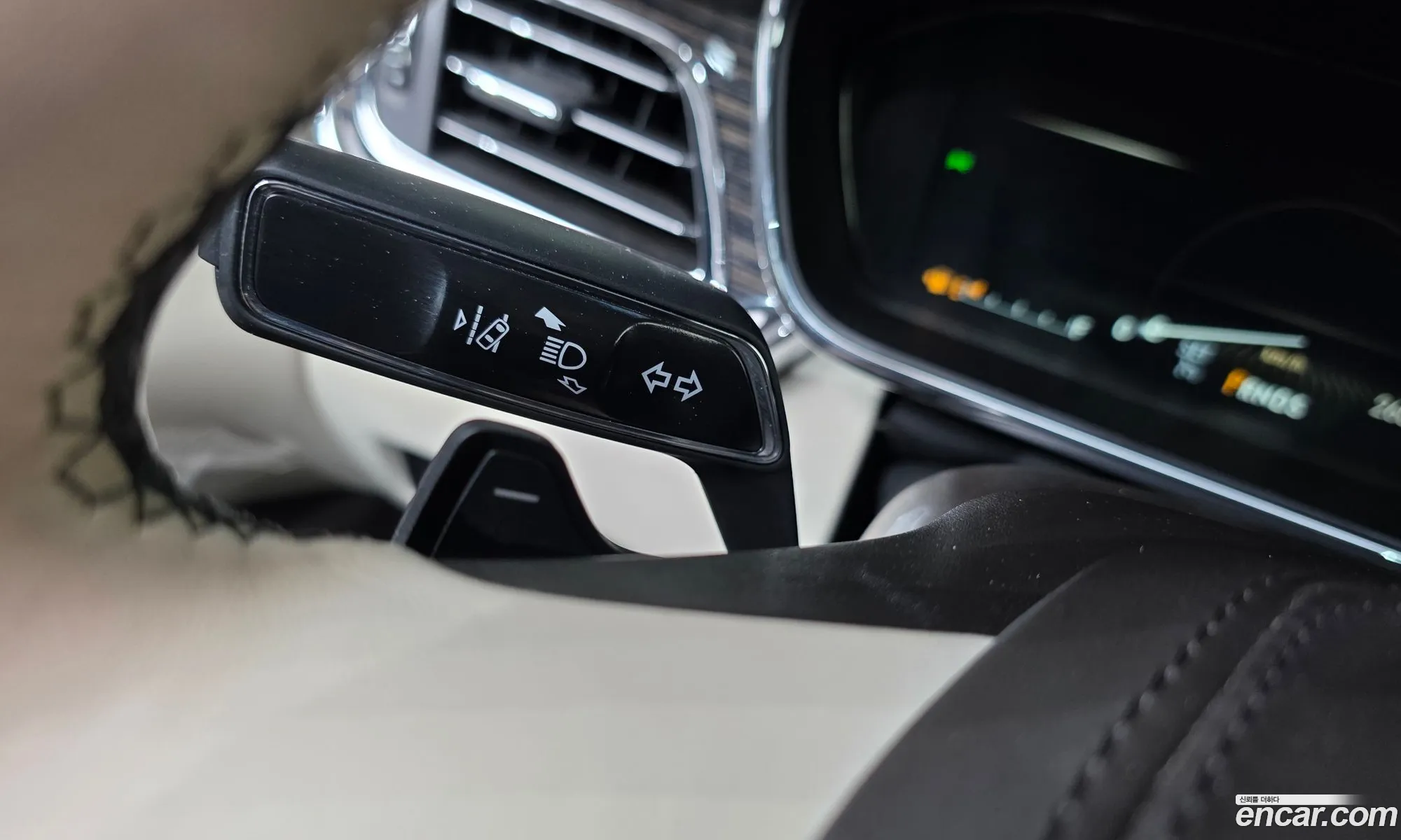Lincoln Continental 10th Gen 2019 — 34