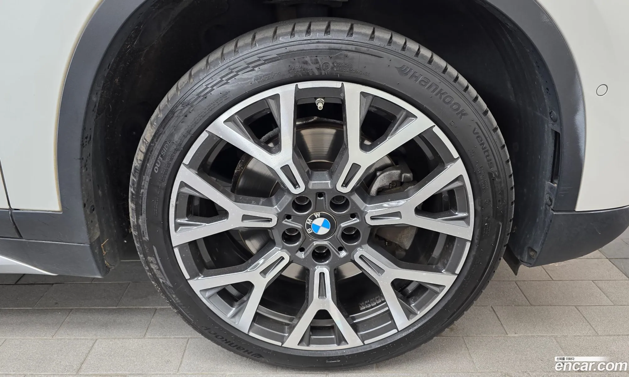 BMW X1 2022 WBA11DG04N5V27805 — 29