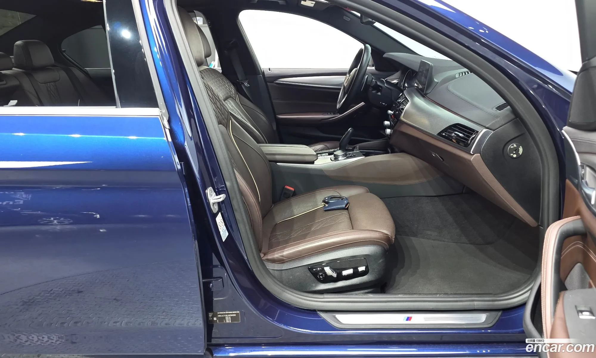 BMW 5 Series 2018 — 23