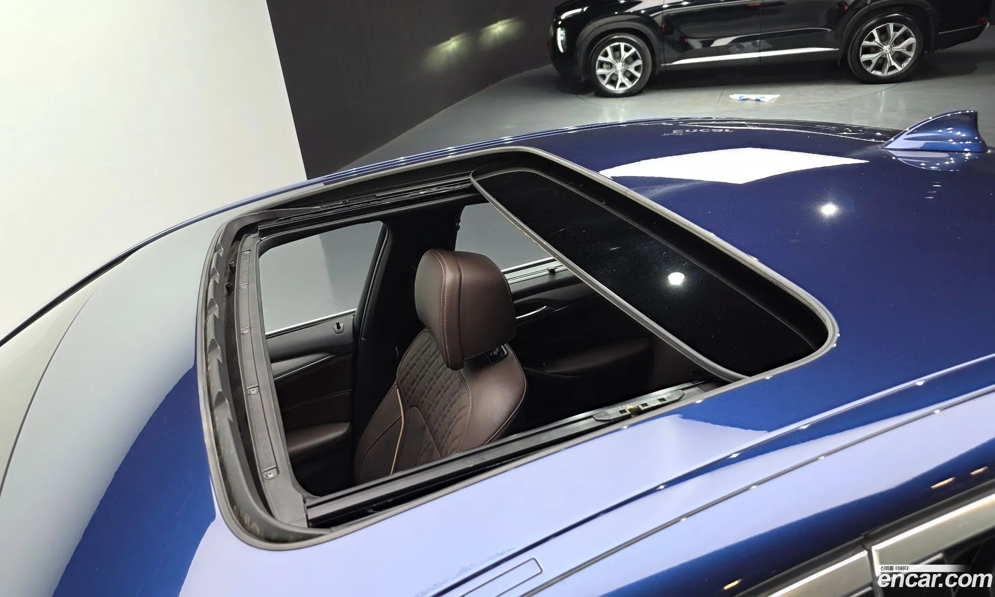 BMW 5 Series 2018 — 21