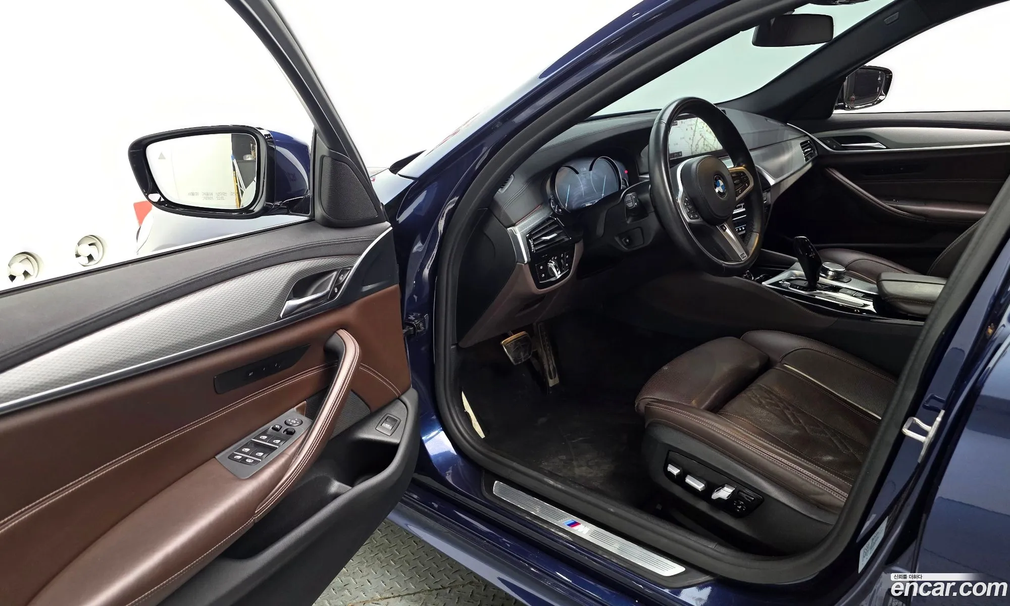 BMW 5 Series 2018 — 27