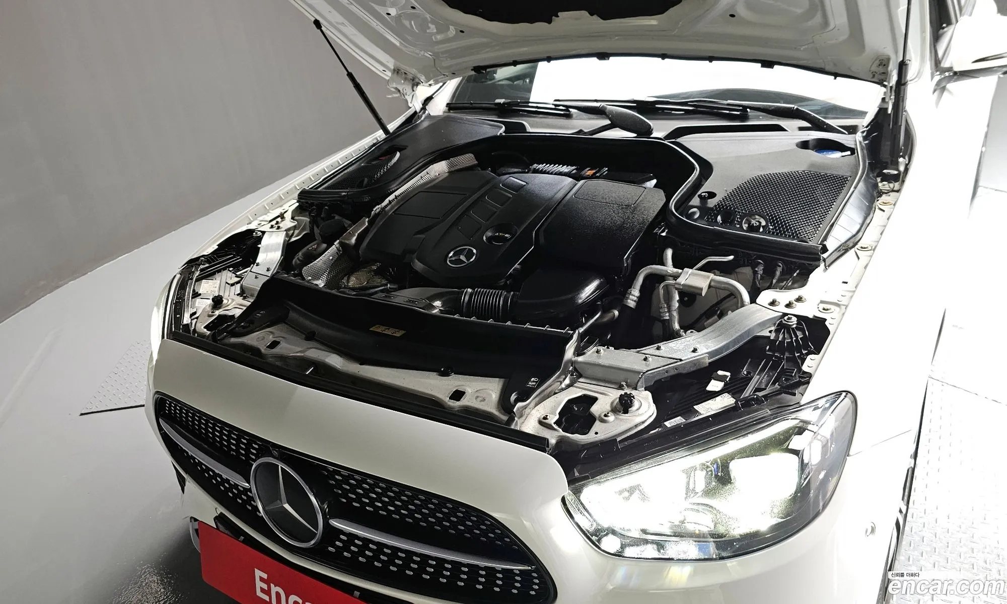 Mercedes-Benz E-Class W213 2020 W1KZF0FB5MA877765 — 9