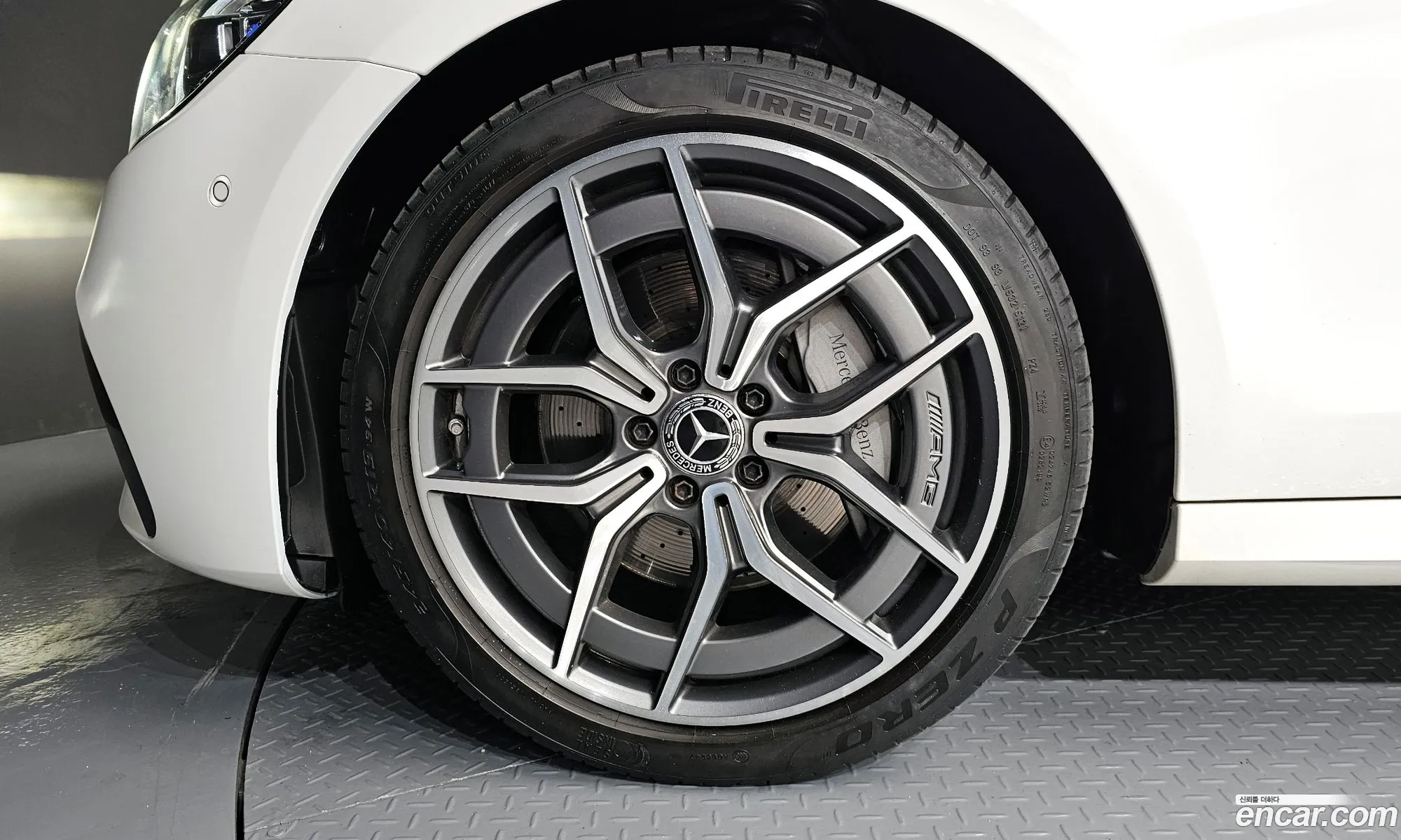 Mercedes-Benz E-Class W213 2020 W1KZF0FB5MA877765 — 5