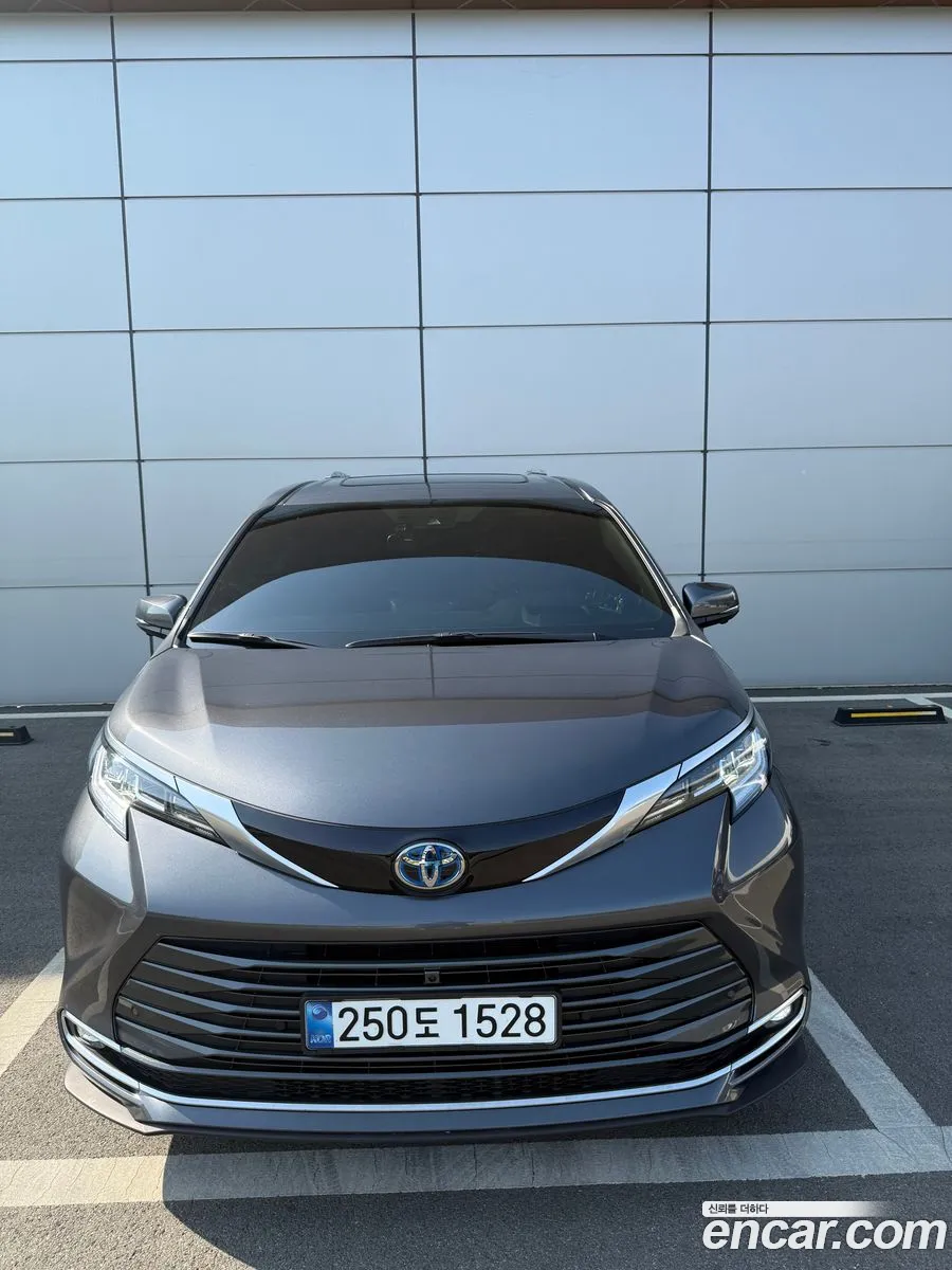 Toyota Sienna 2025 — 6