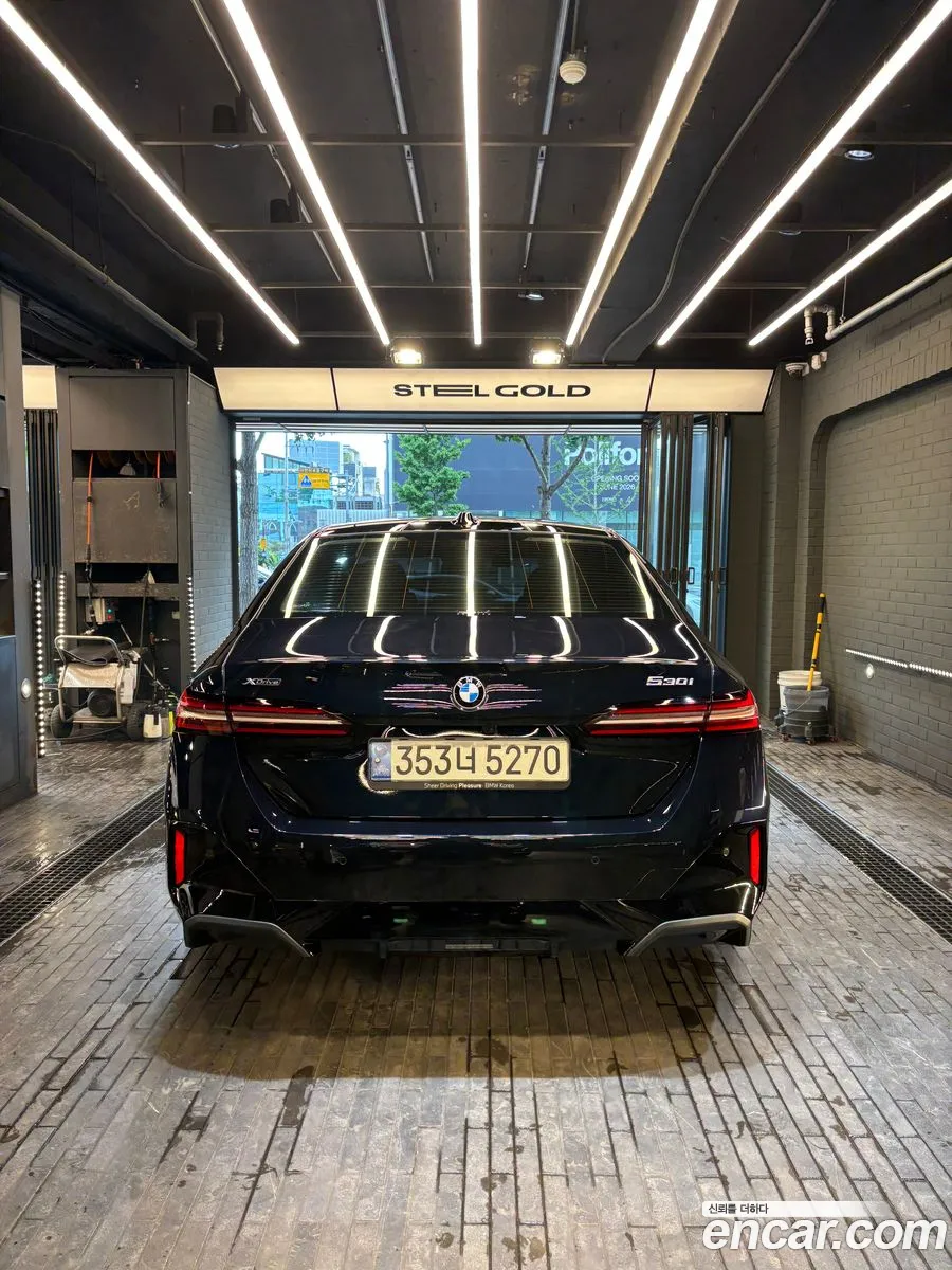 BMW 5 Series 2024 — 6