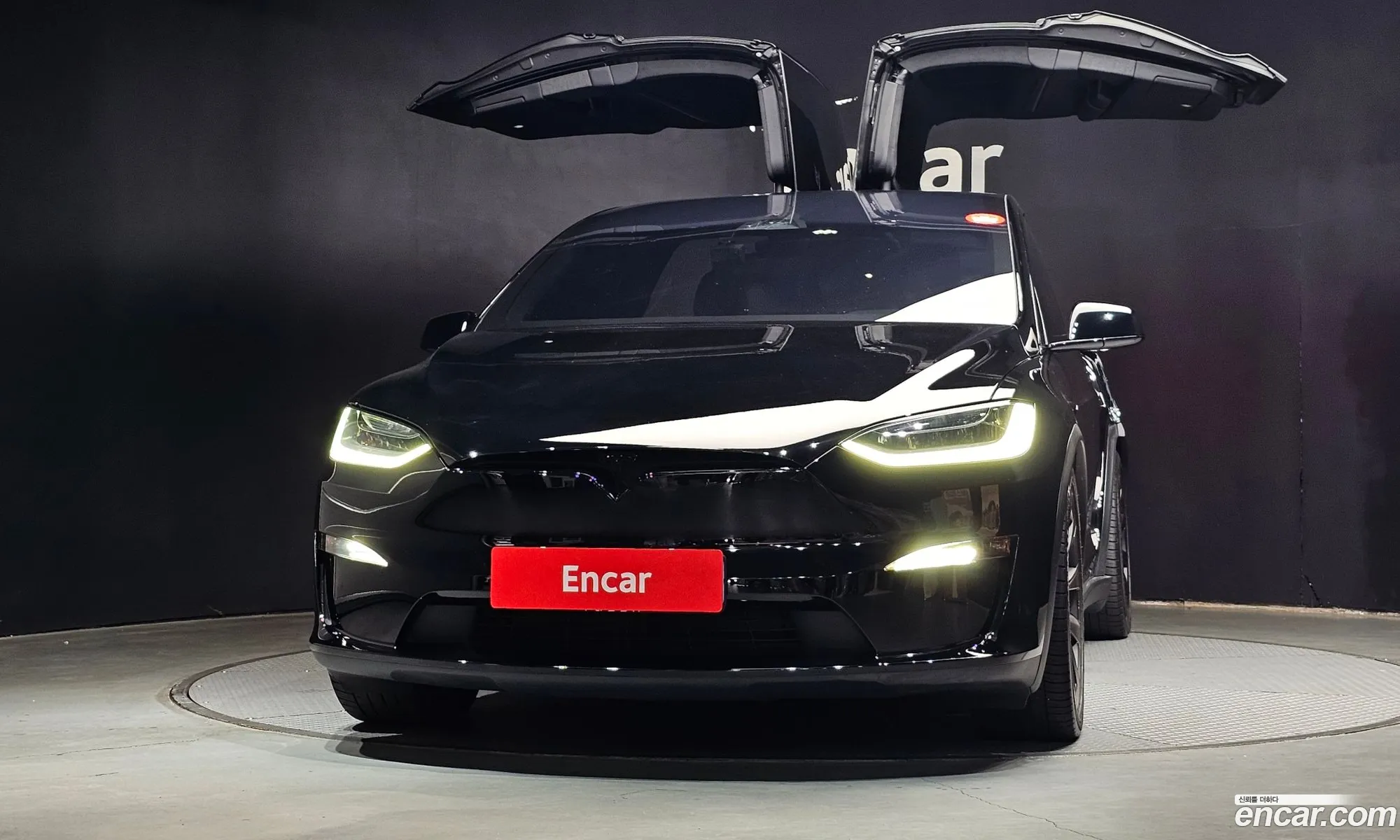 Tesla Model X 2023 — 25