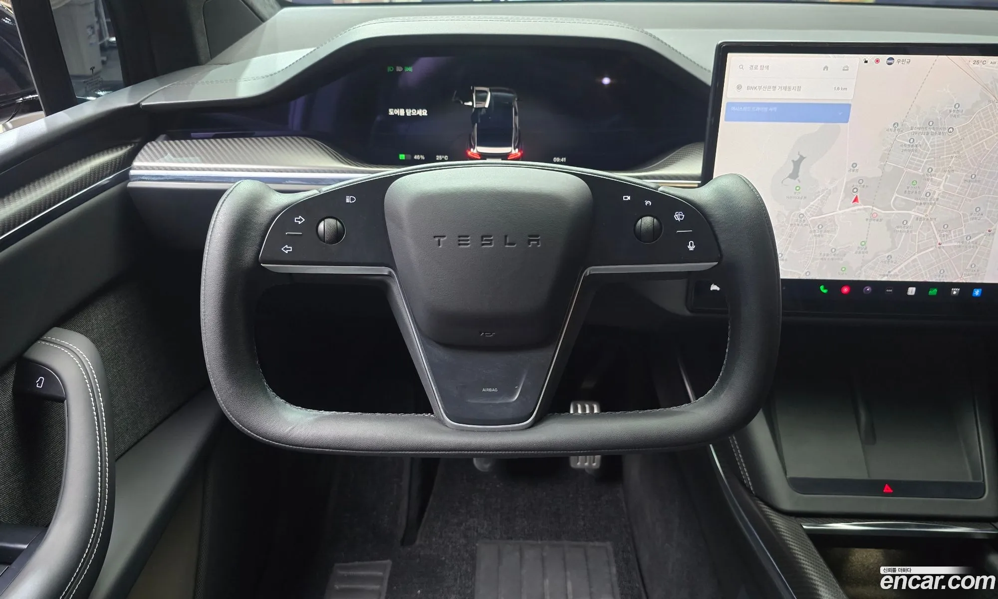 Tesla Model X 2023 — 26