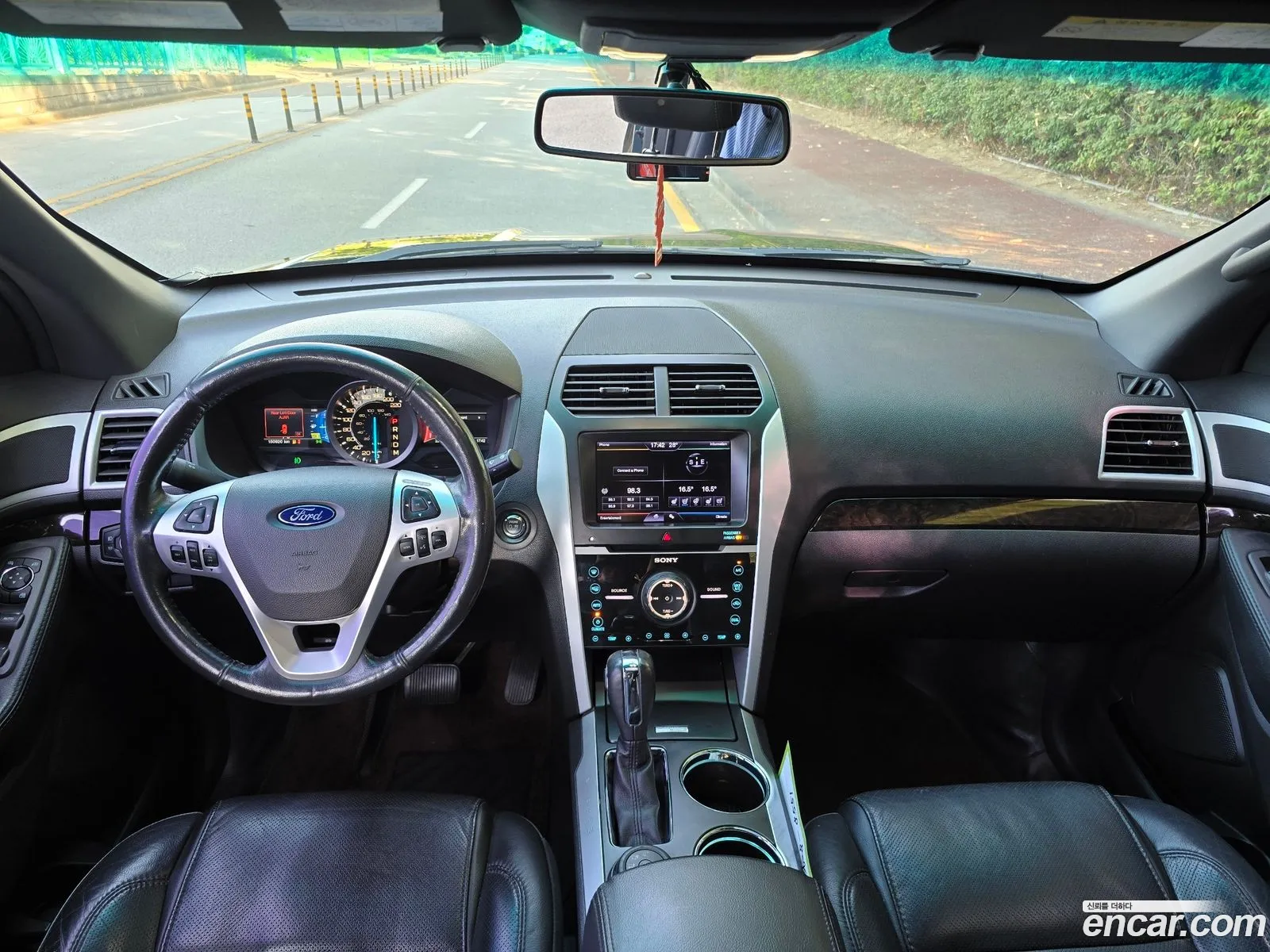 Ford Explorer 2013 — 12