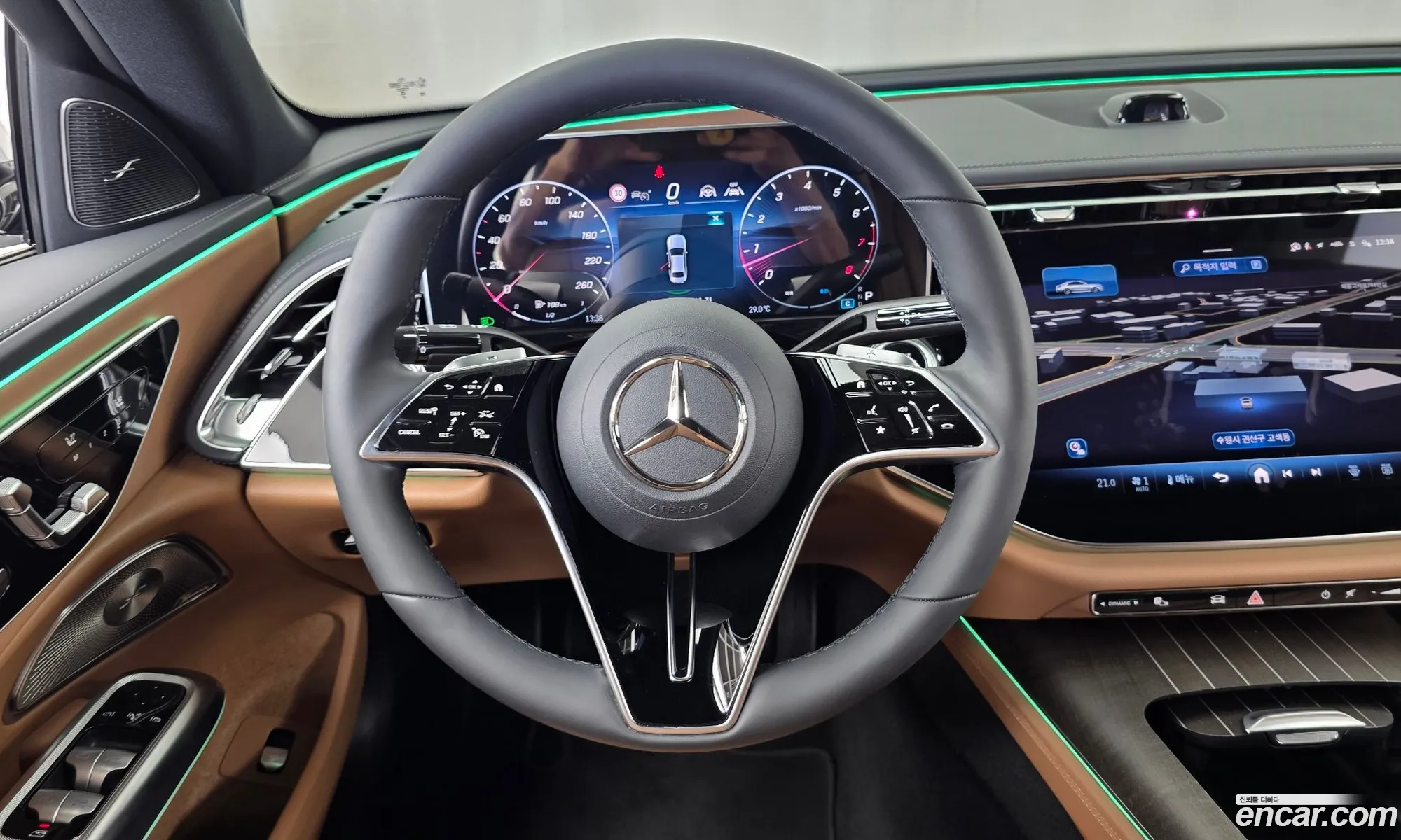 Mercedes-Benz E-Class W214 2024 — 13