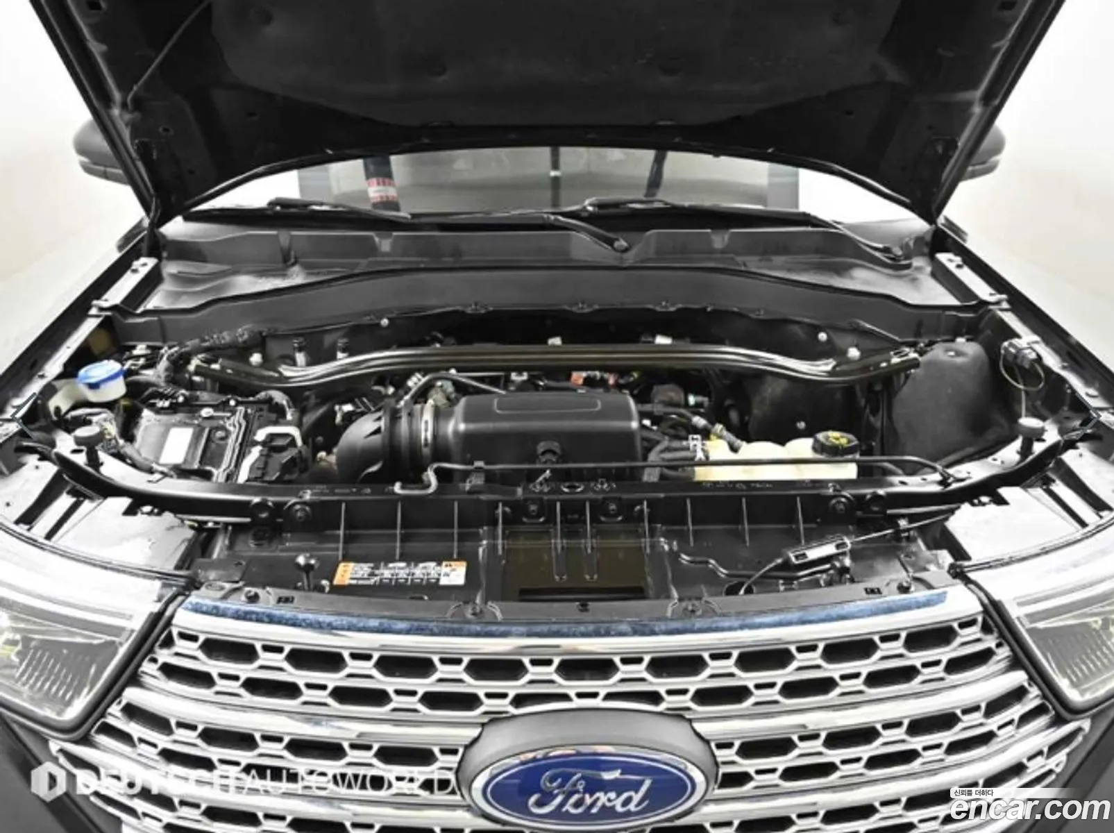 Ford Explorer 6th Gen 2022 — 10