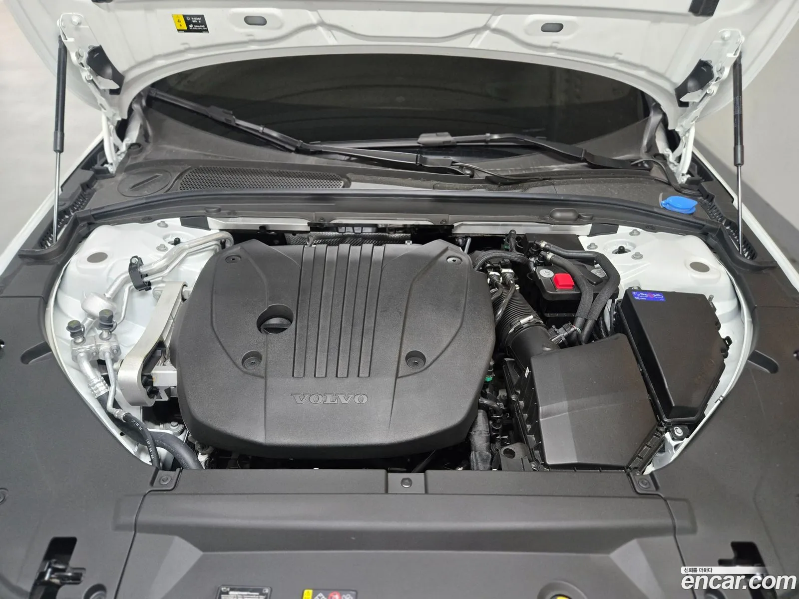Volvo S90 2026 — 3