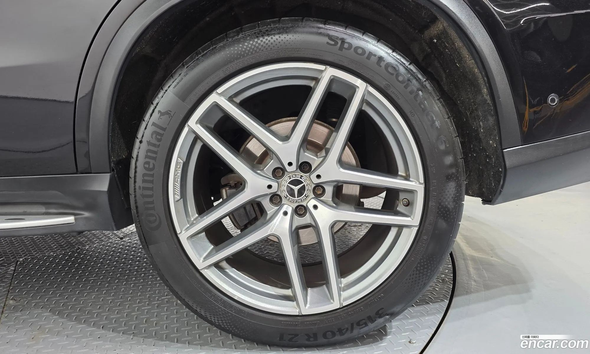 Mercedes-Benz GLE-Class W166 2018 WDCED2EB6JA091099 — 23