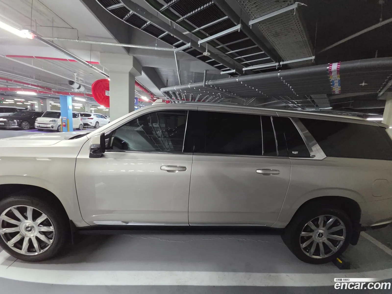 Cadillac Escalade 2021 — 3