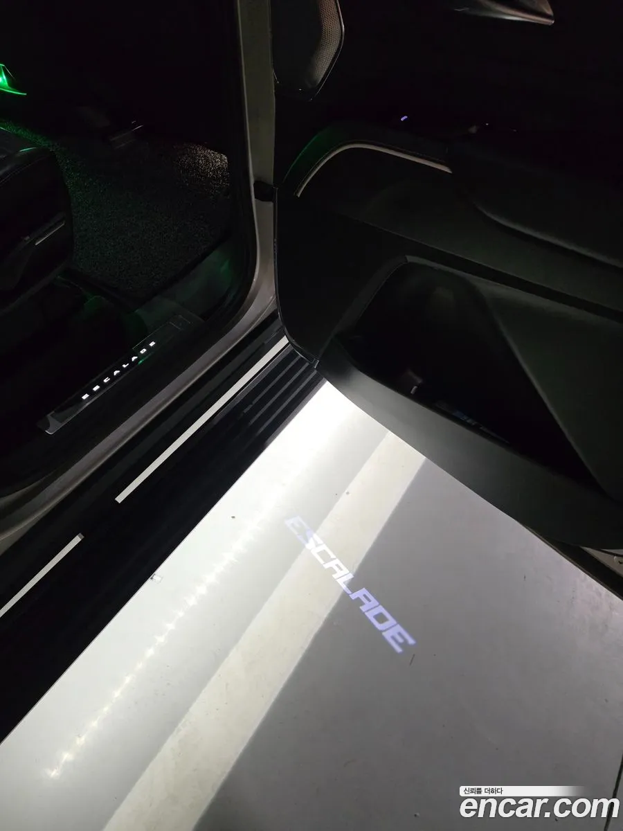 Cadillac Escalade 2021 — 4