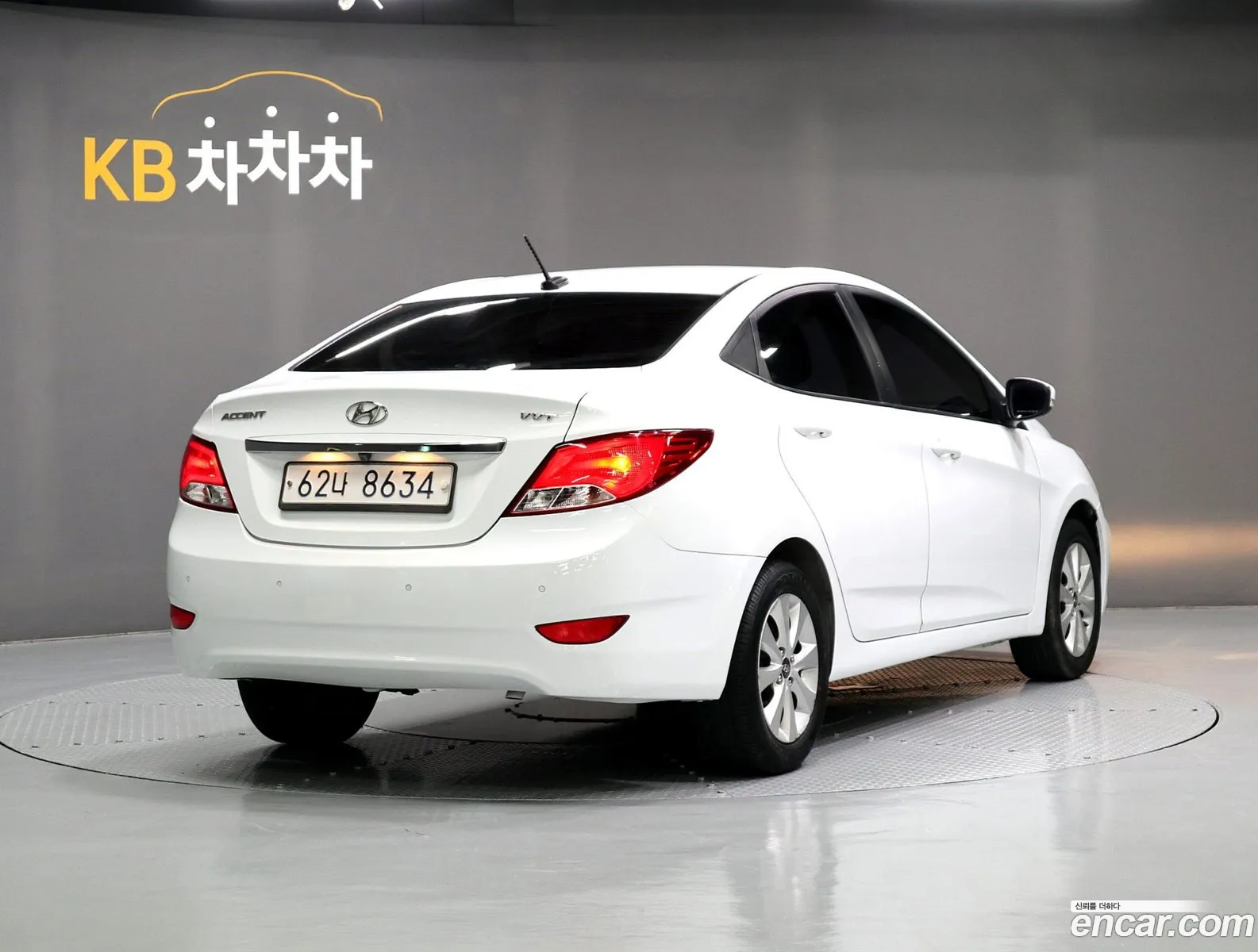 Hyundai Accent 2015 — 4