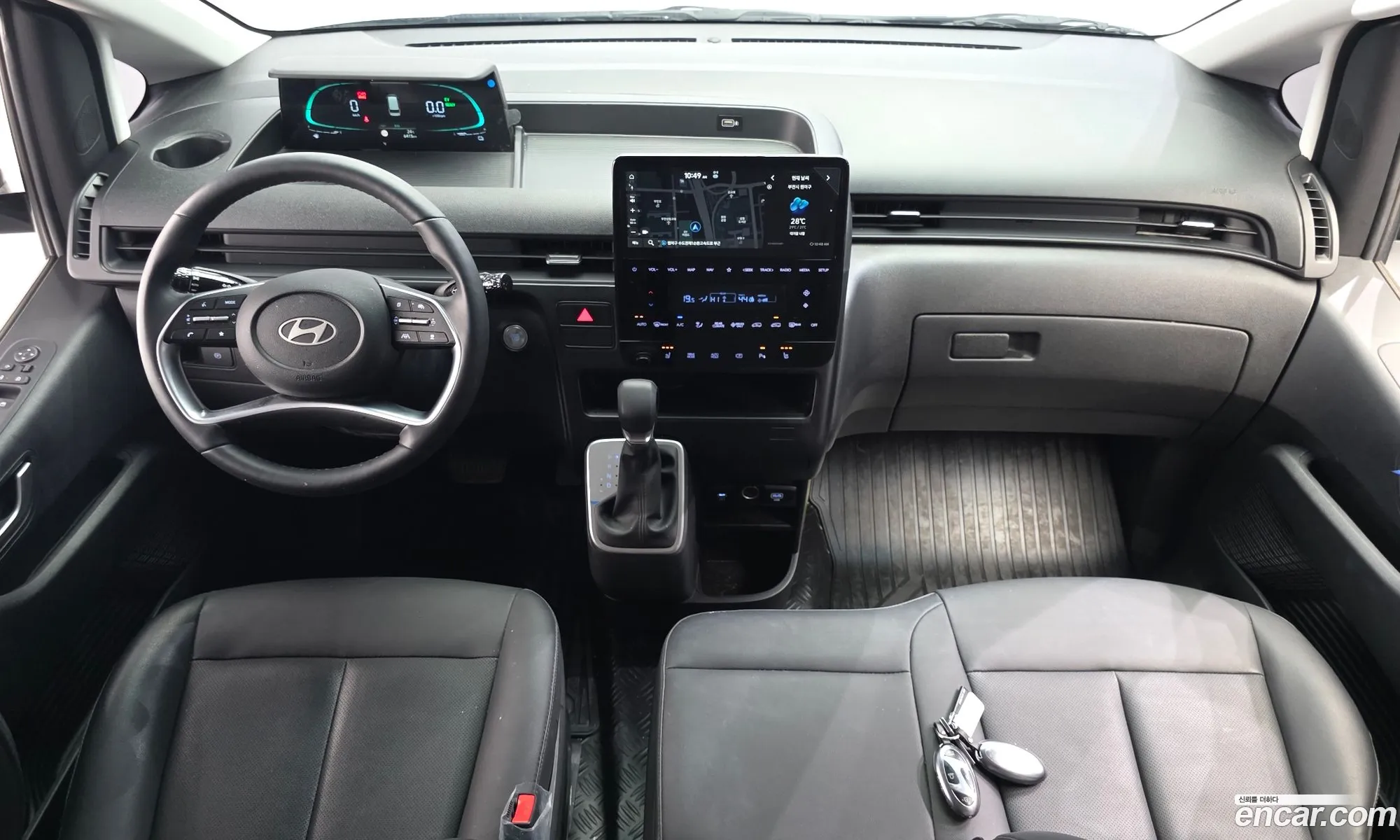 Hyundai Staria 2025 — 2