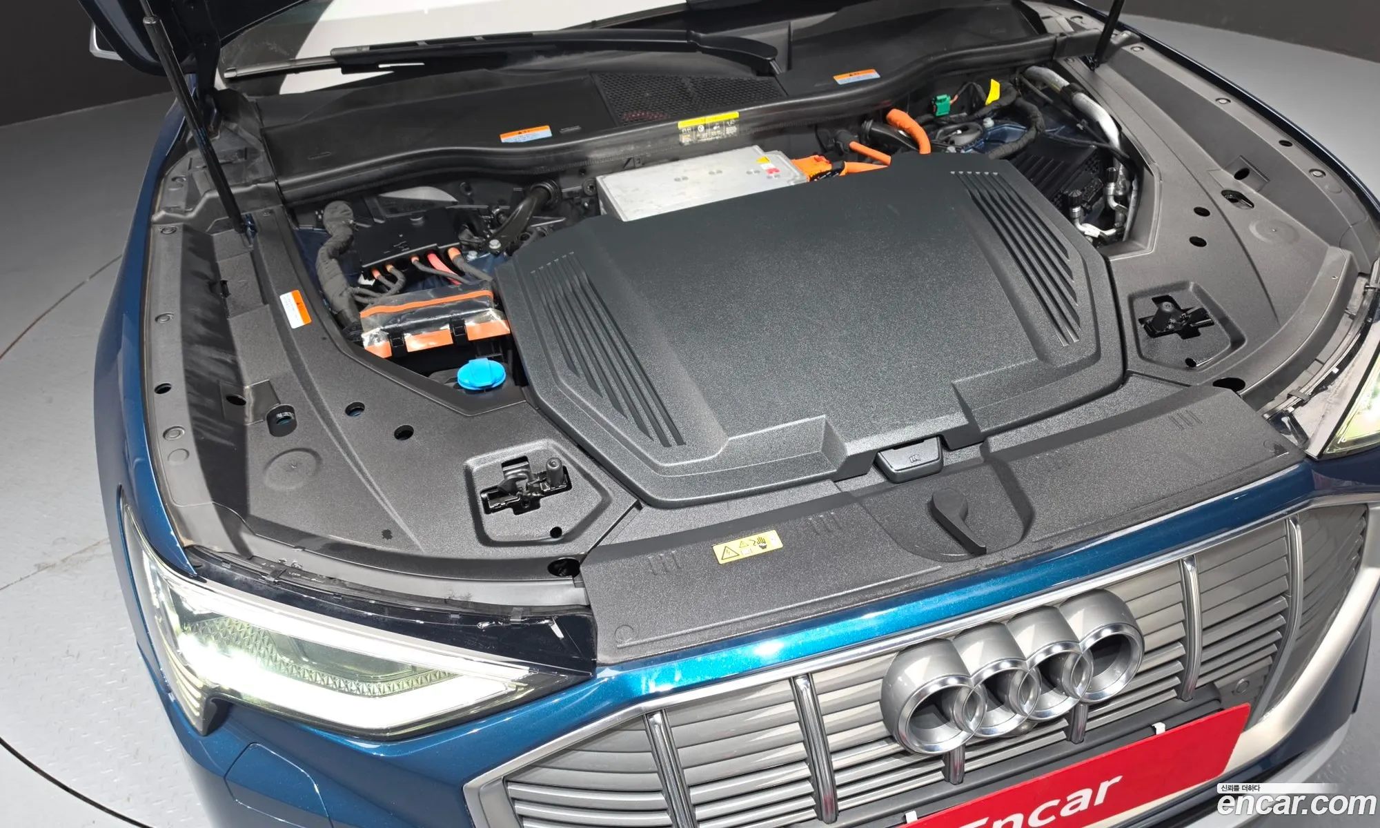 Audi e-tron 2020 WAUZZZGE4LB038937 — 33