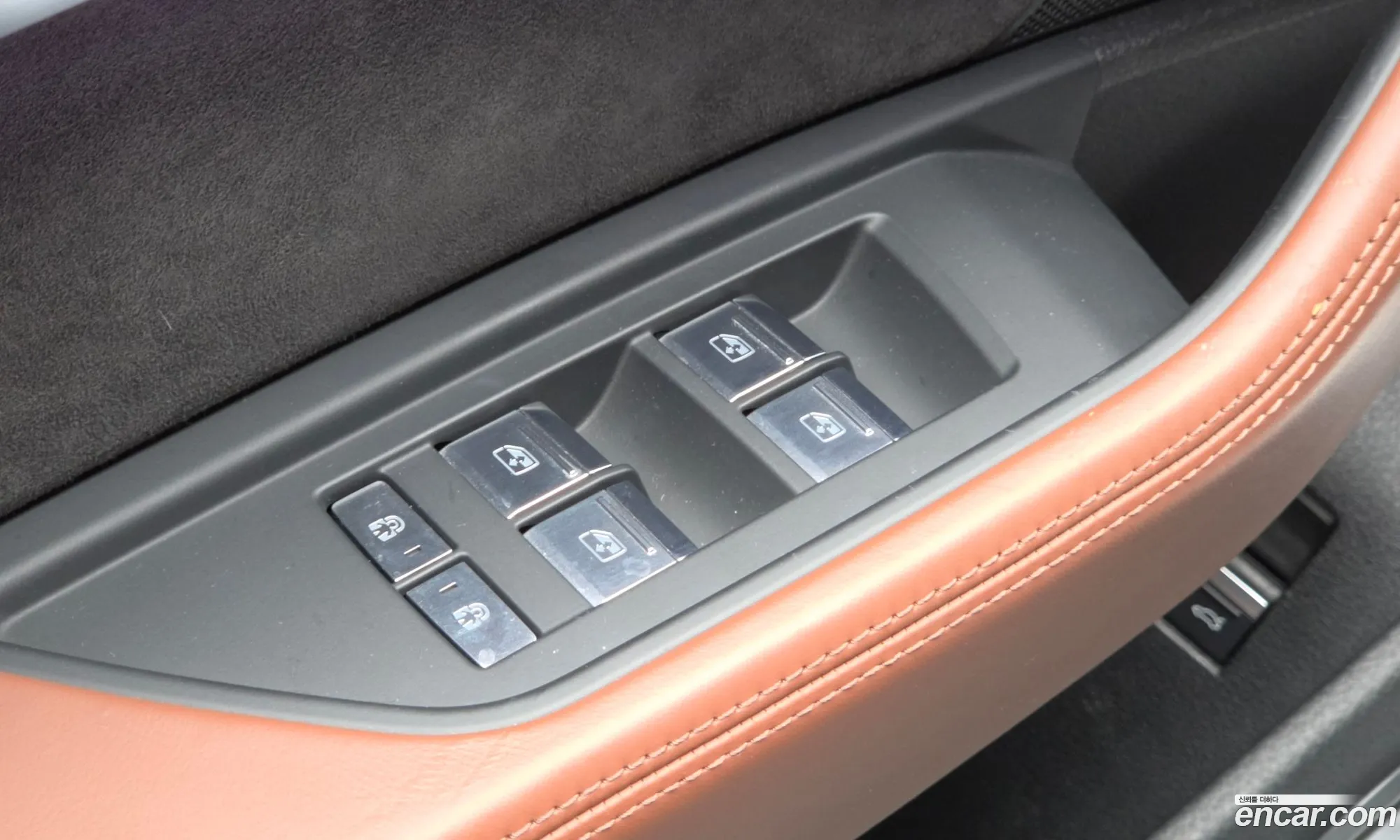 Audi e-tron 2020 WAUZZZGE4LB038937 — 31