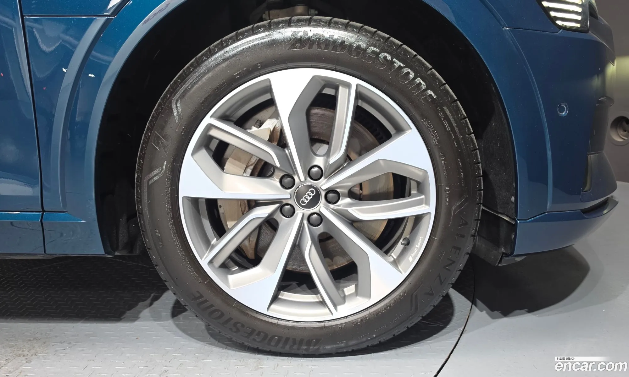 Audi e-tron 2020 WAUZZZGE4LB038937 — 6