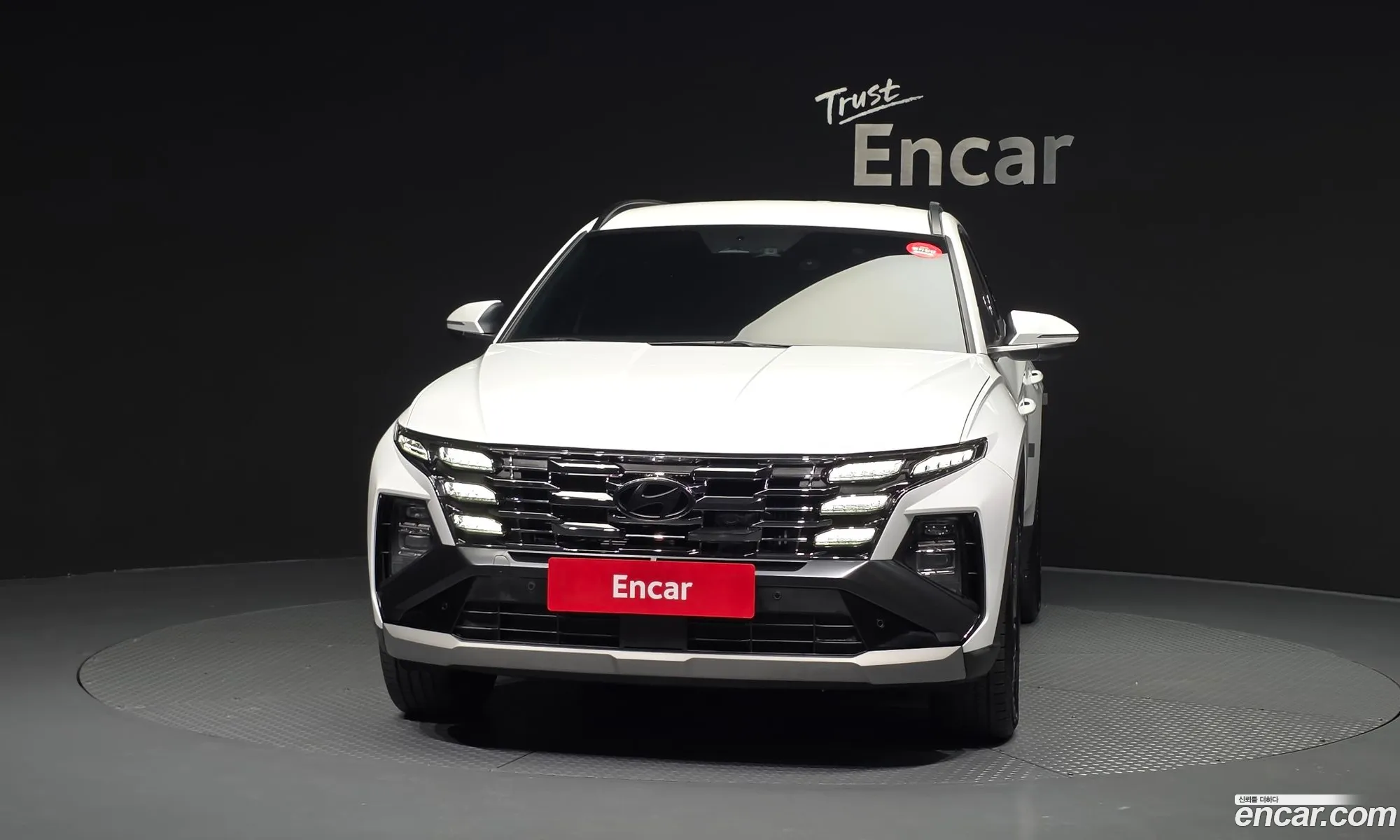 Hyundai Tucson Hybrid 2025 — 4