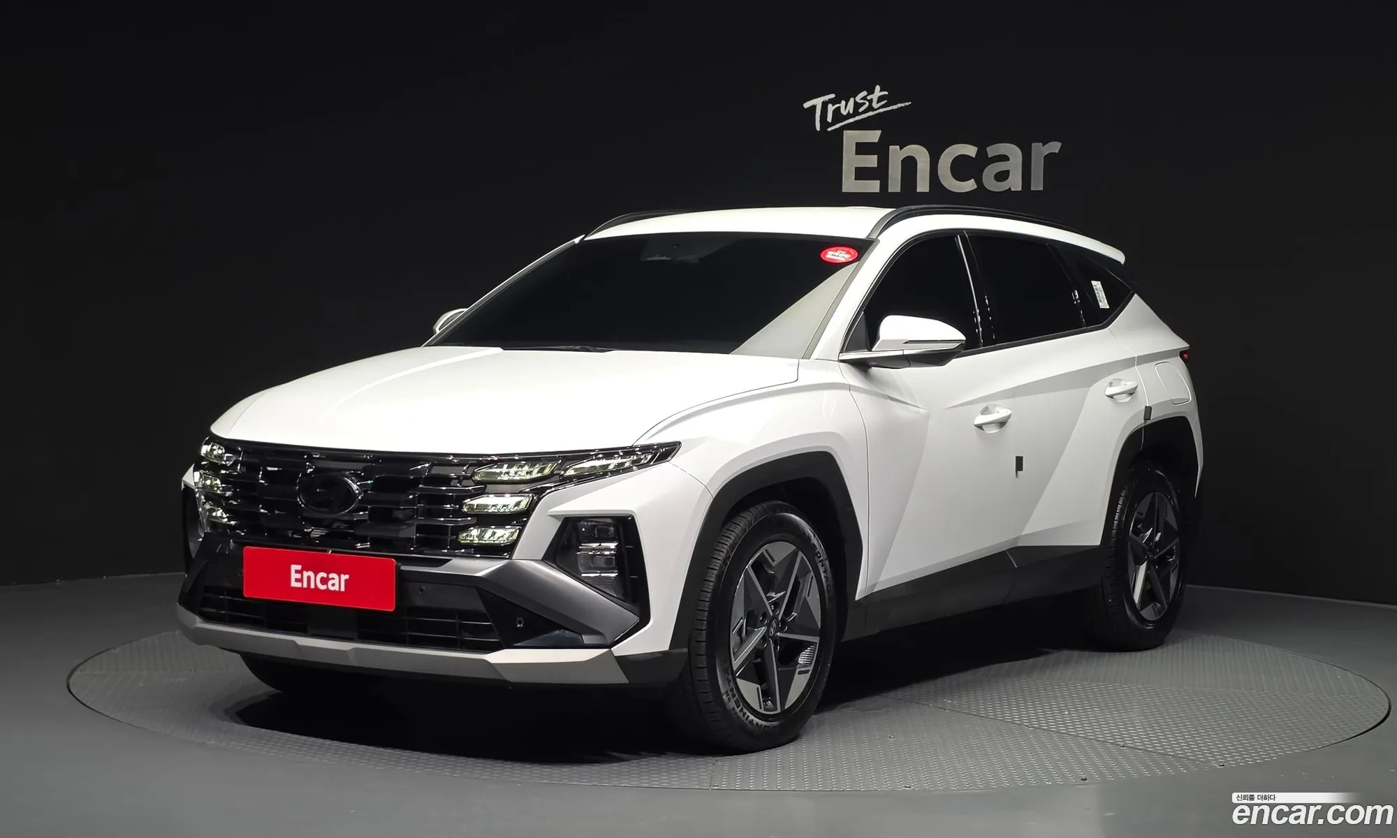 Hyundai Tucson Hybrid 2025 — 2