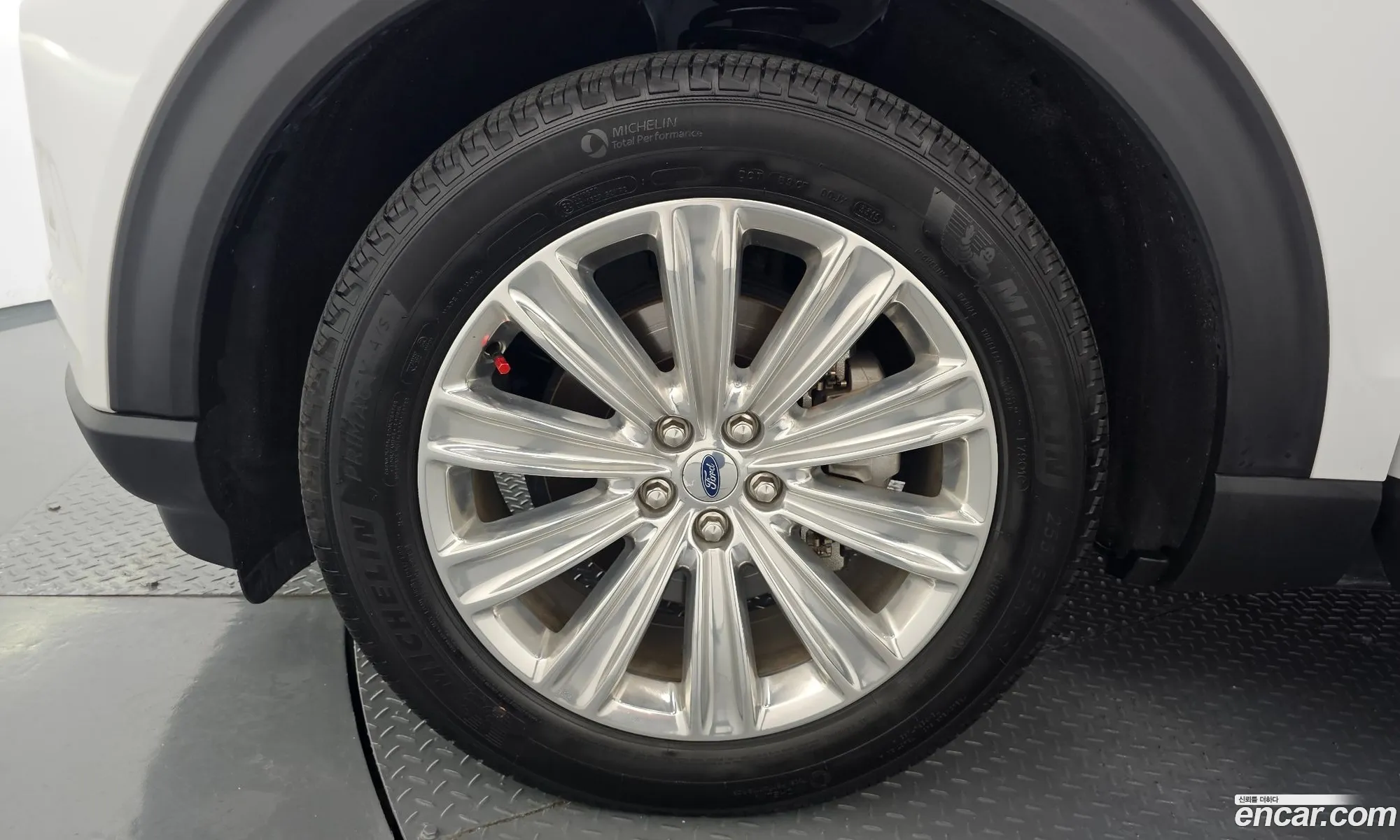 Ford Explorer 6th Gen 2019 1FMSK8FH1LGA74291 — 27