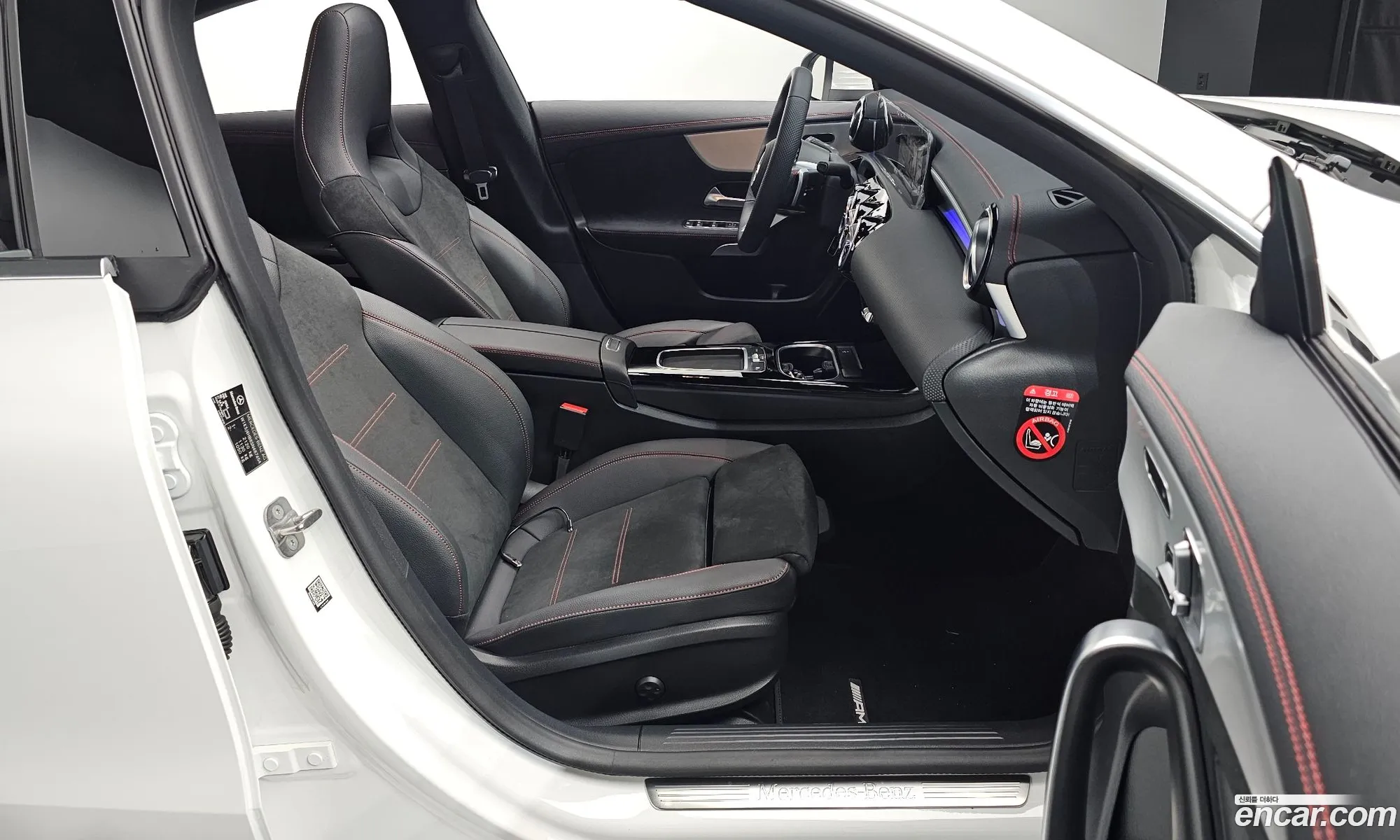 Mercedes-Benz CLA-Class C118 2024 — 11