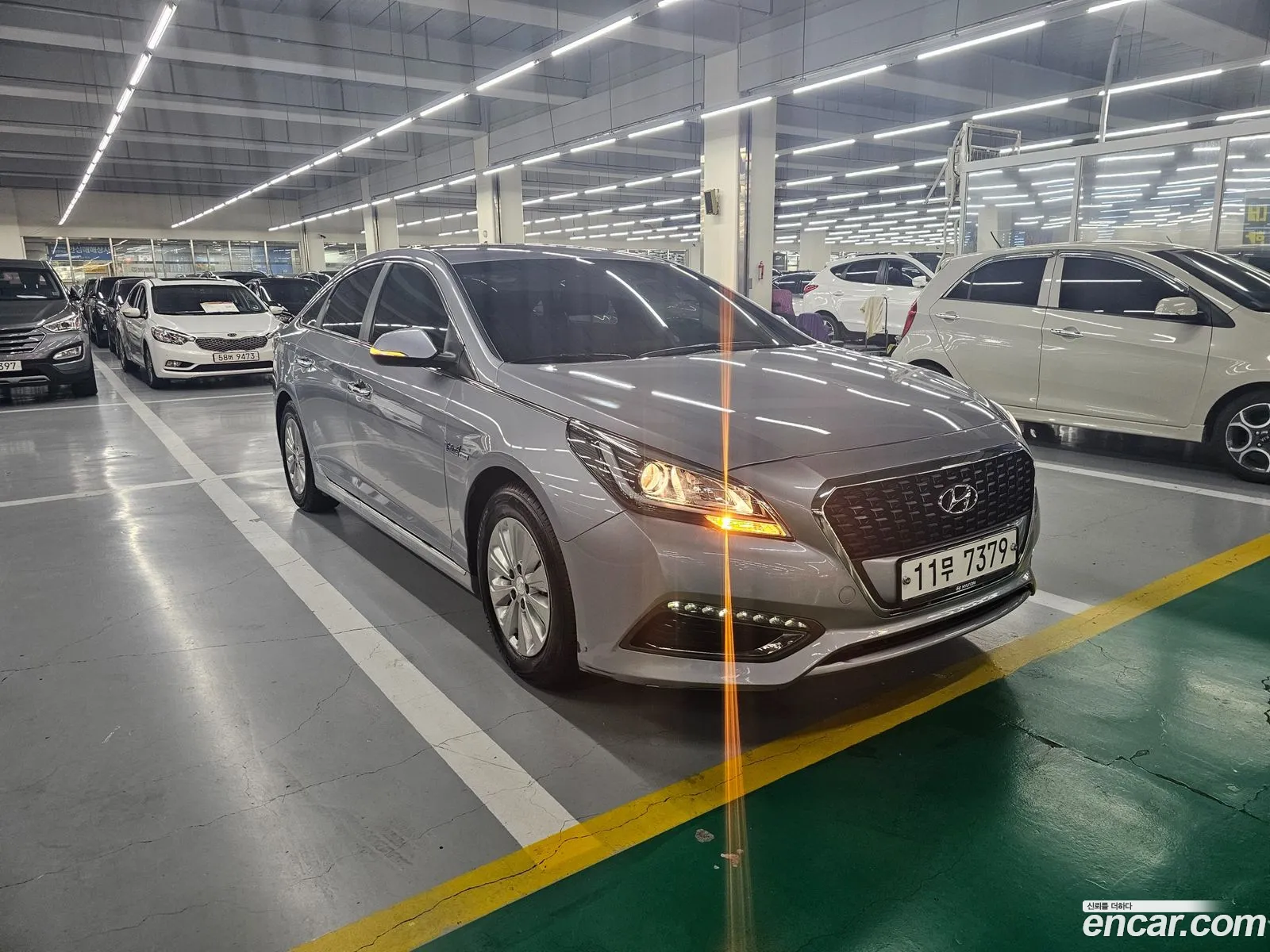 Hyundai LF Sonata Hybrid 2015 — 4