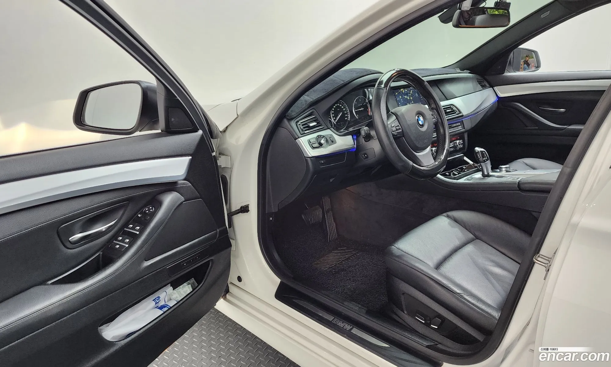 BMW 5 Series 2011 WBAFW1103BDU19630 — 10